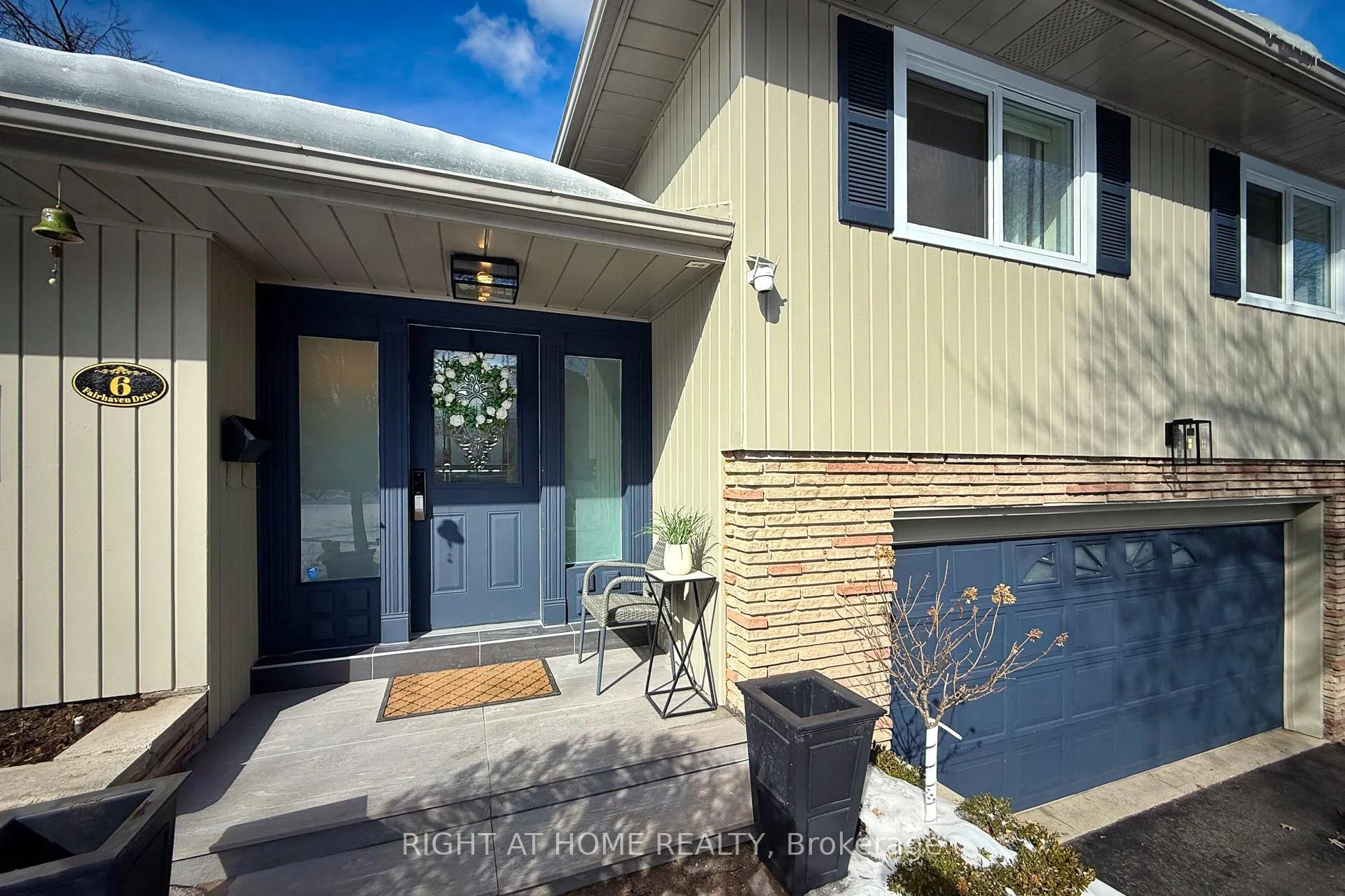 Photo 3 of 6 Fairhaven Drive, Etobicoke, Kingsview Village-The Westway — HOMEH