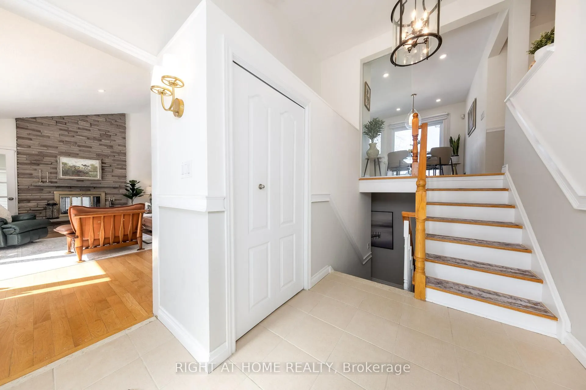 Photo 5 of 6 Fairhaven Drive, Etobicoke, Kingsview Village-The Westway — HOMEH