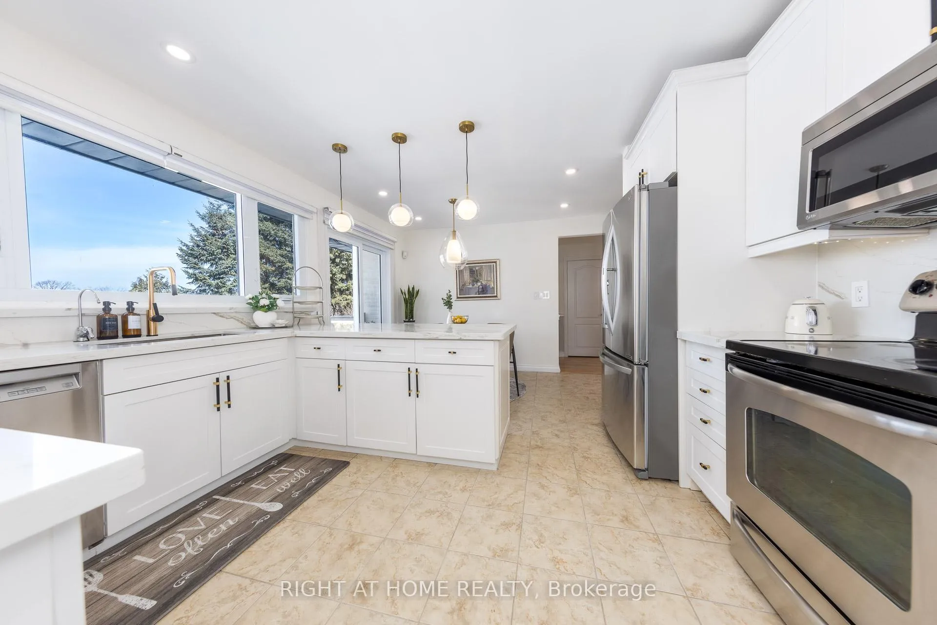 Photo 21 of 6 Fairhaven Drive, Etobicoke, Kingsview Village-The Westway — HOMEH