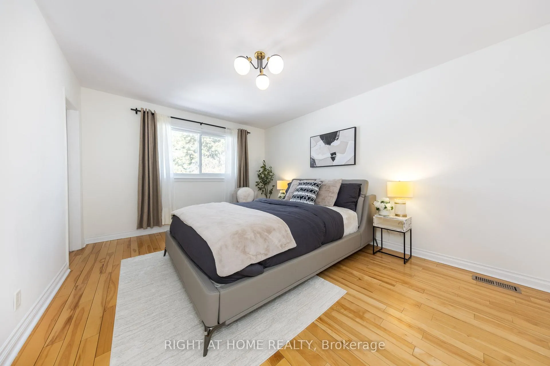 Photo 24 of 6 Fairhaven Drive, Etobicoke, Kingsview Village-The Westway — HOMEH
