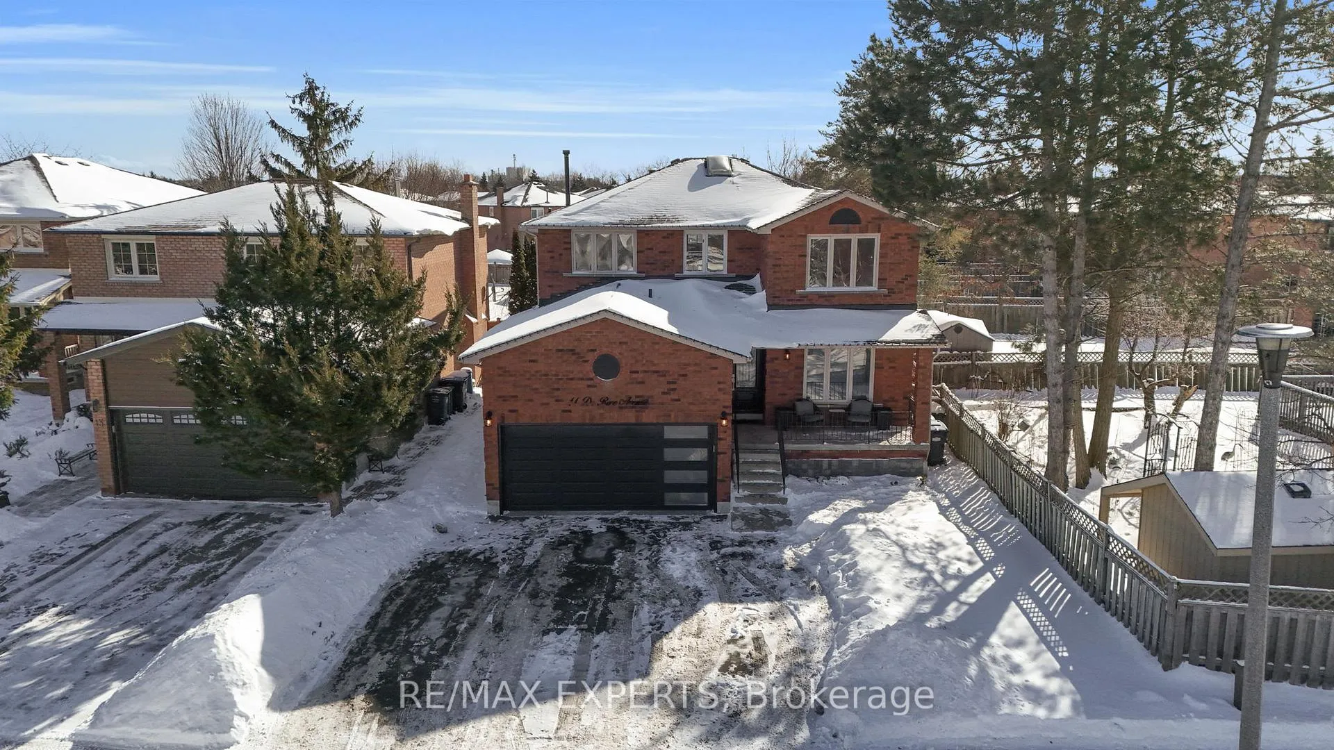 Photo 1 of 11 De Rose Avenue, Caledon, Bolton West — HOMEH