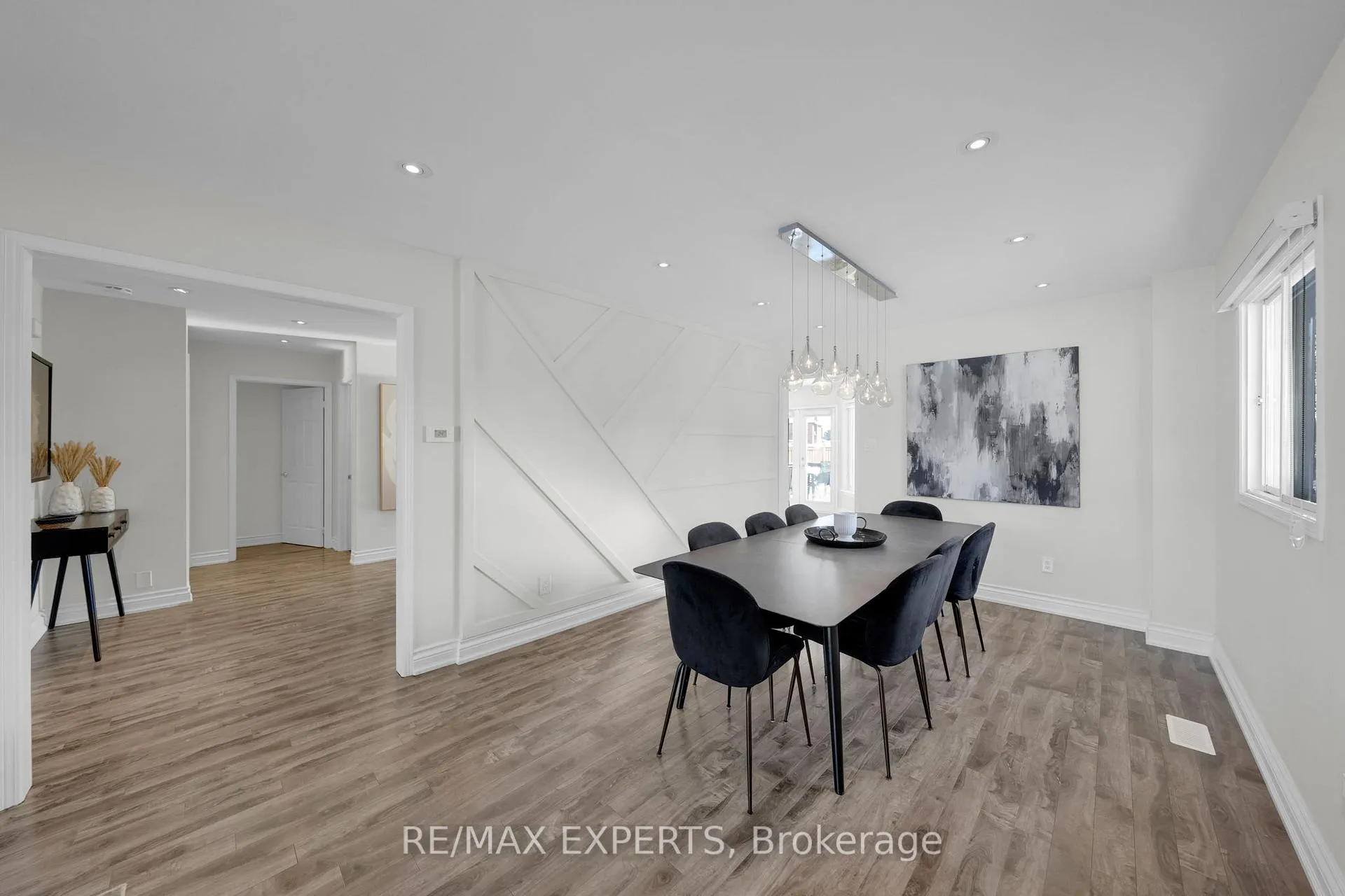 Photo 7 of 11 De Rose Avenue, Caledon, Bolton West — HOMEH