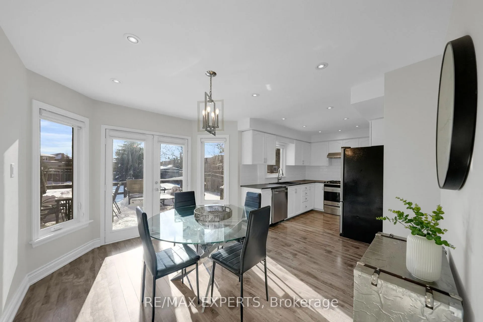 Photo 11 of 11 De Rose Avenue, Caledon, Bolton West — HOMEH