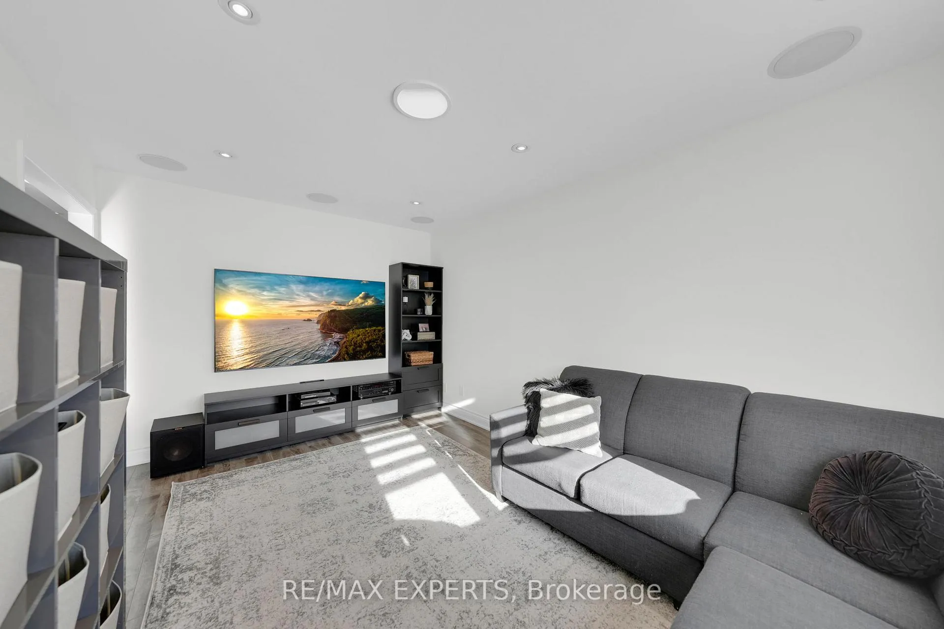 Photo 16 of 11 De Rose Avenue, Caledon, Bolton West — HOMEH