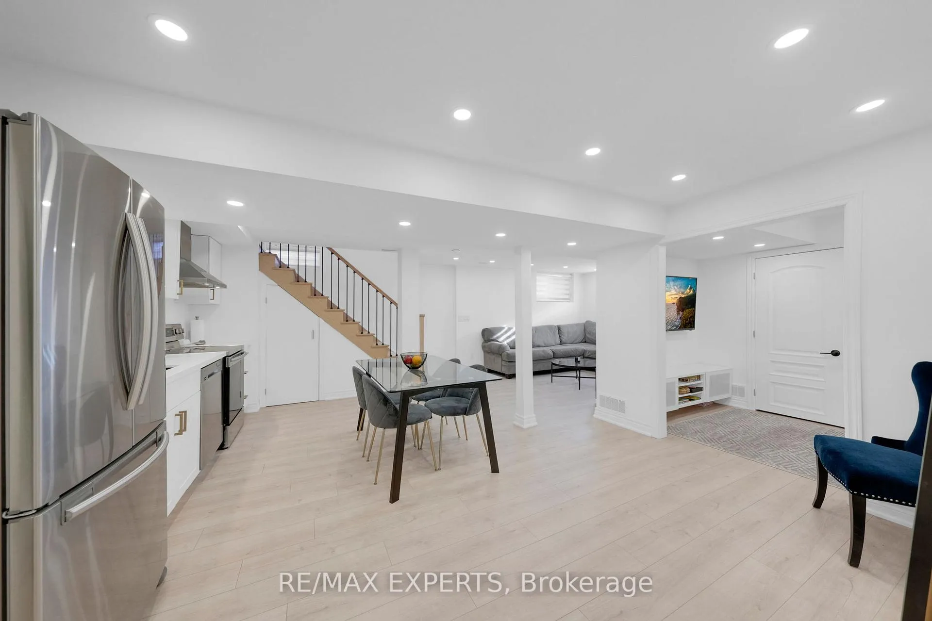 Photo 40 of 11 De Rose Avenue, Caledon, Bolton West — HOMEH