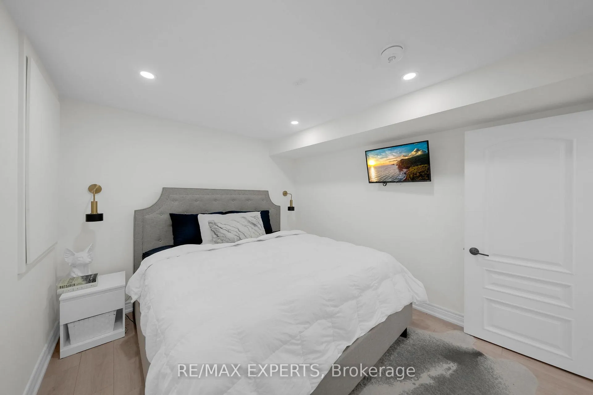 Photo 41 of 11 De Rose Avenue, Caledon, Bolton West — HOMEH