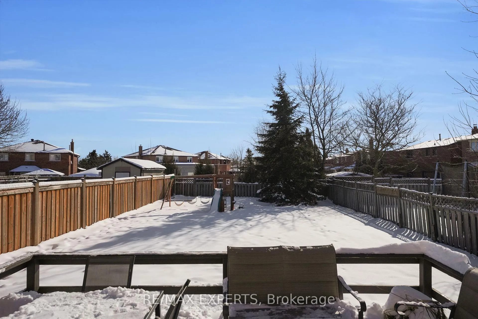 Photo 45 of 11 De Rose Avenue, Caledon, Bolton West — HOMEH