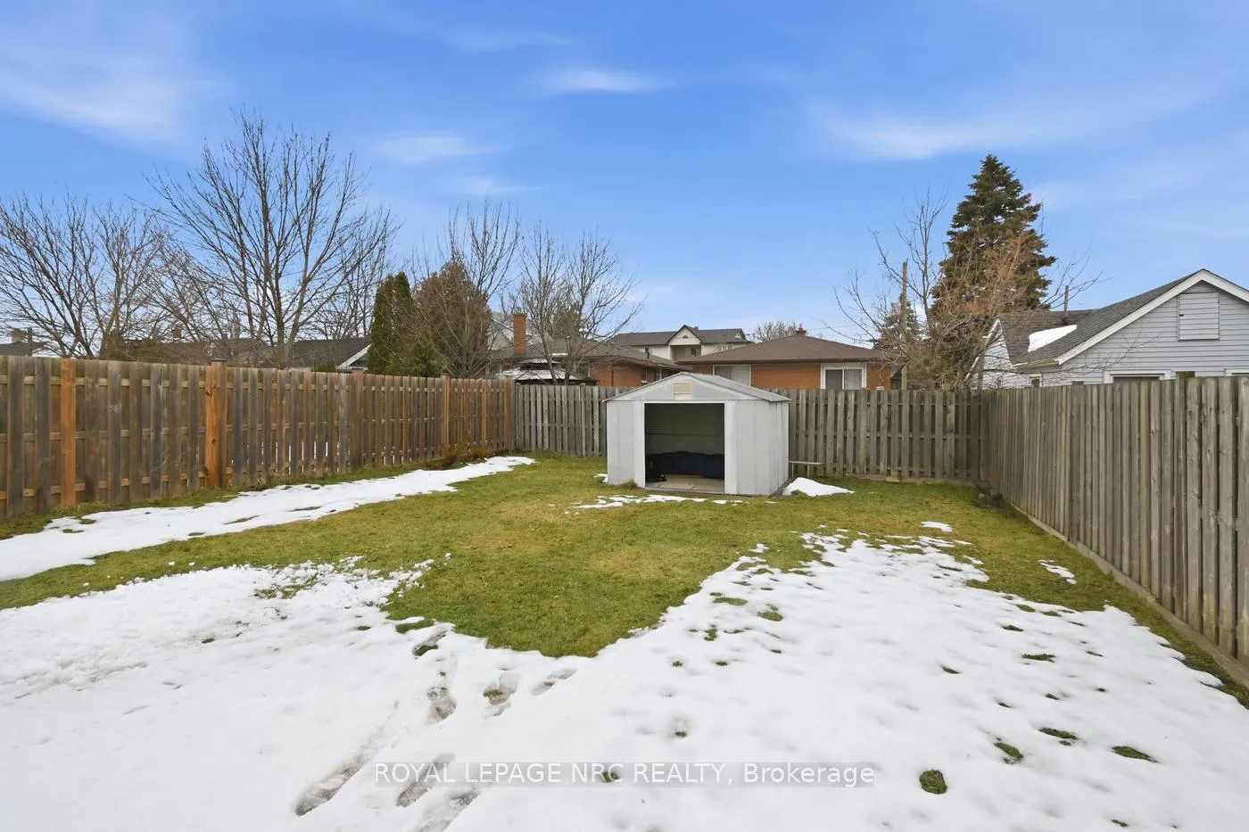 Photo 5 of 26 Kent Street, St. Catharines, Western Hill — HOMEH