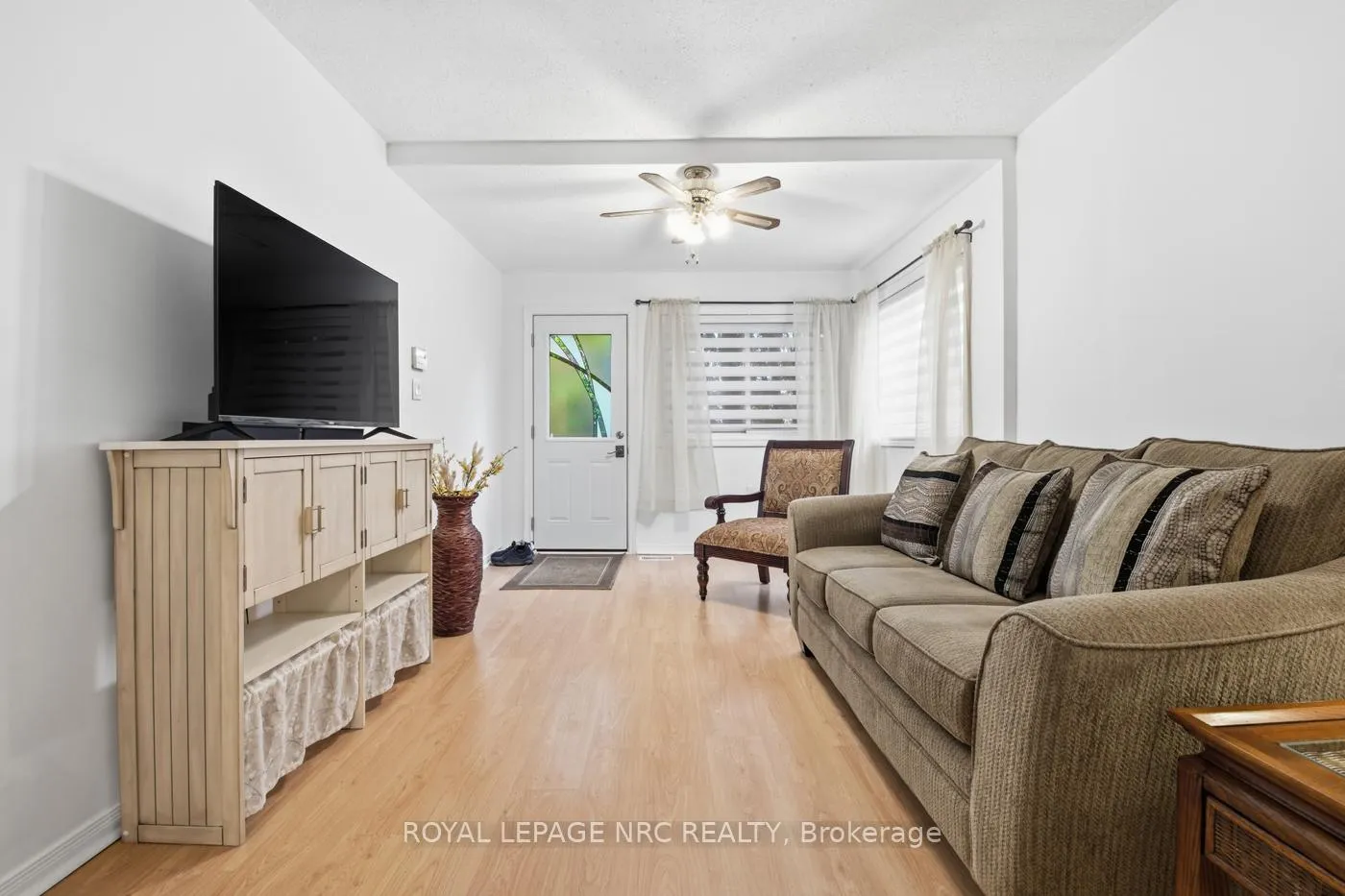 Photo 9 of 26 Kent Street, St. Catharines, Western Hill — HOMEH