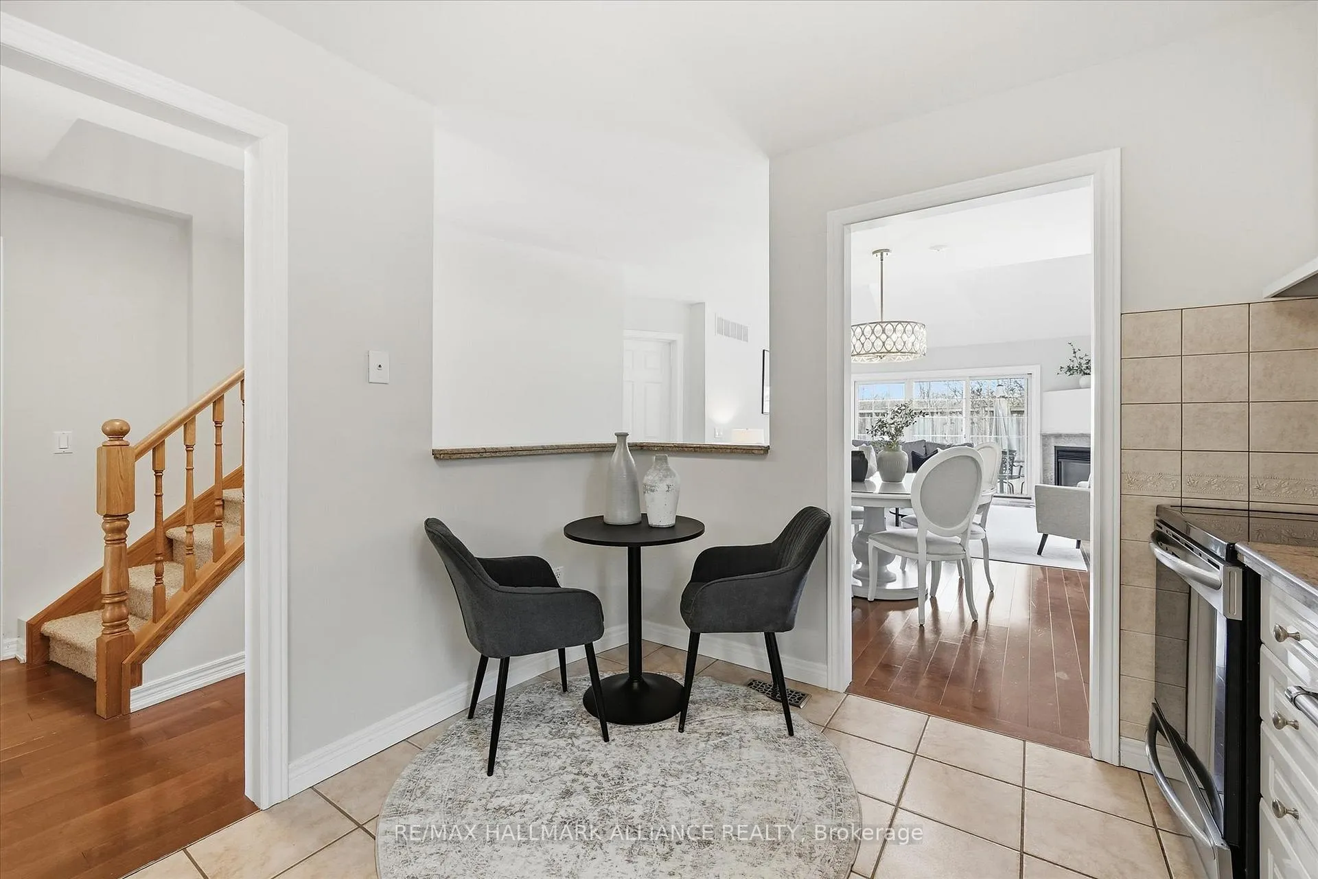 Photo 10 of Unit 12, 1275 Stephenson Drive, Burlington, Brant — HOMEH