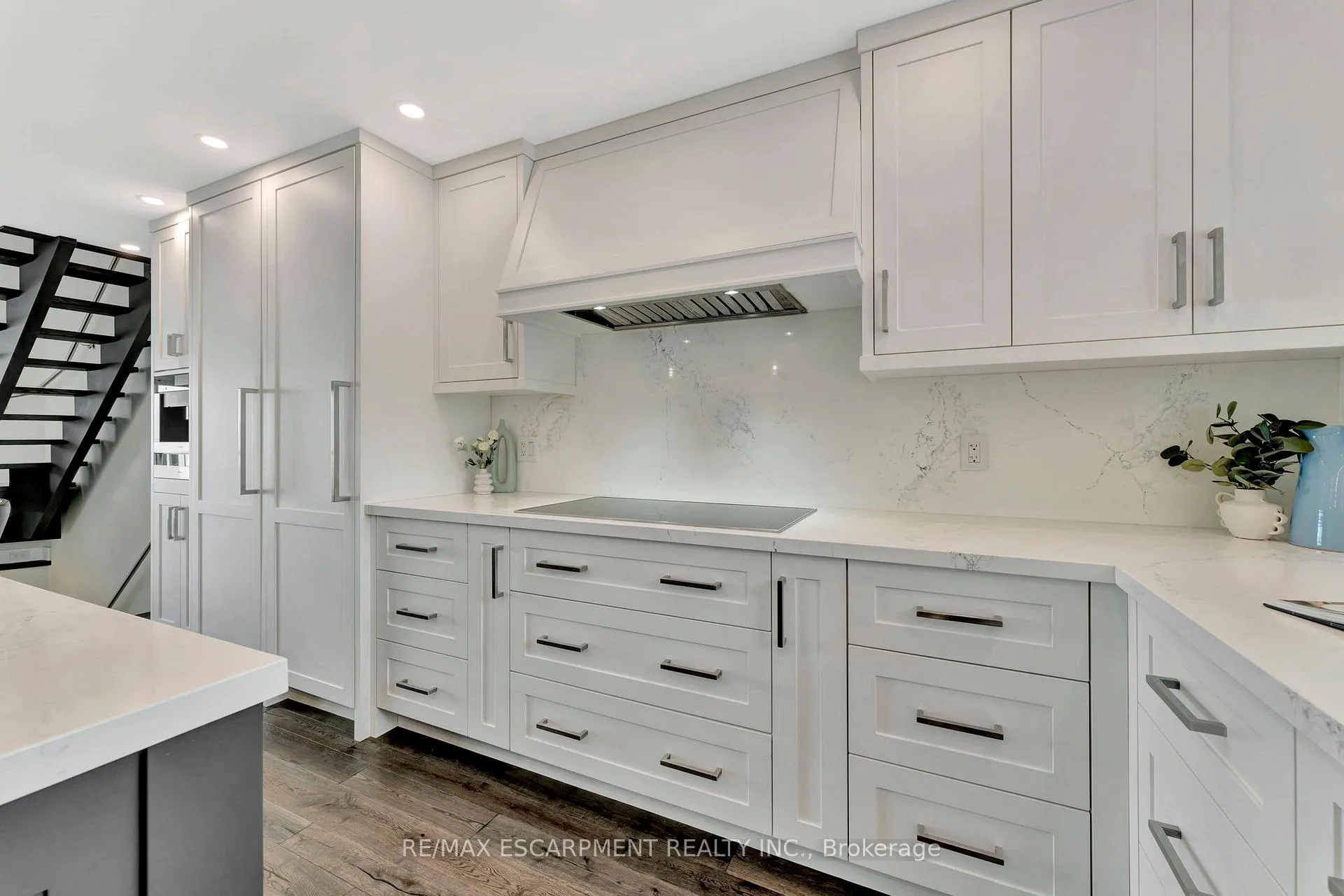 Photo 9 of Unit 3, 2136 Old Lakeshore Road, Burlington, Brant — HOMEH