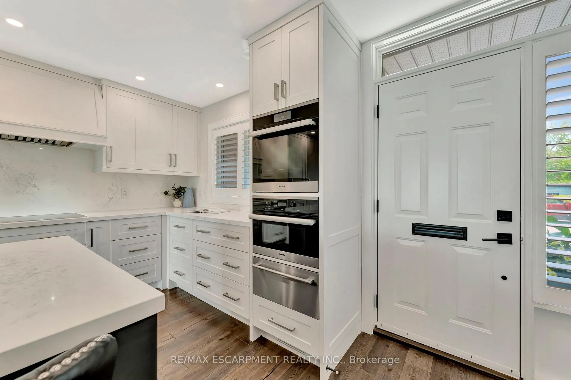 Photo 10 of Unit 3, 2136 Old Lakeshore Road, Burlington, Brant — HOMEH