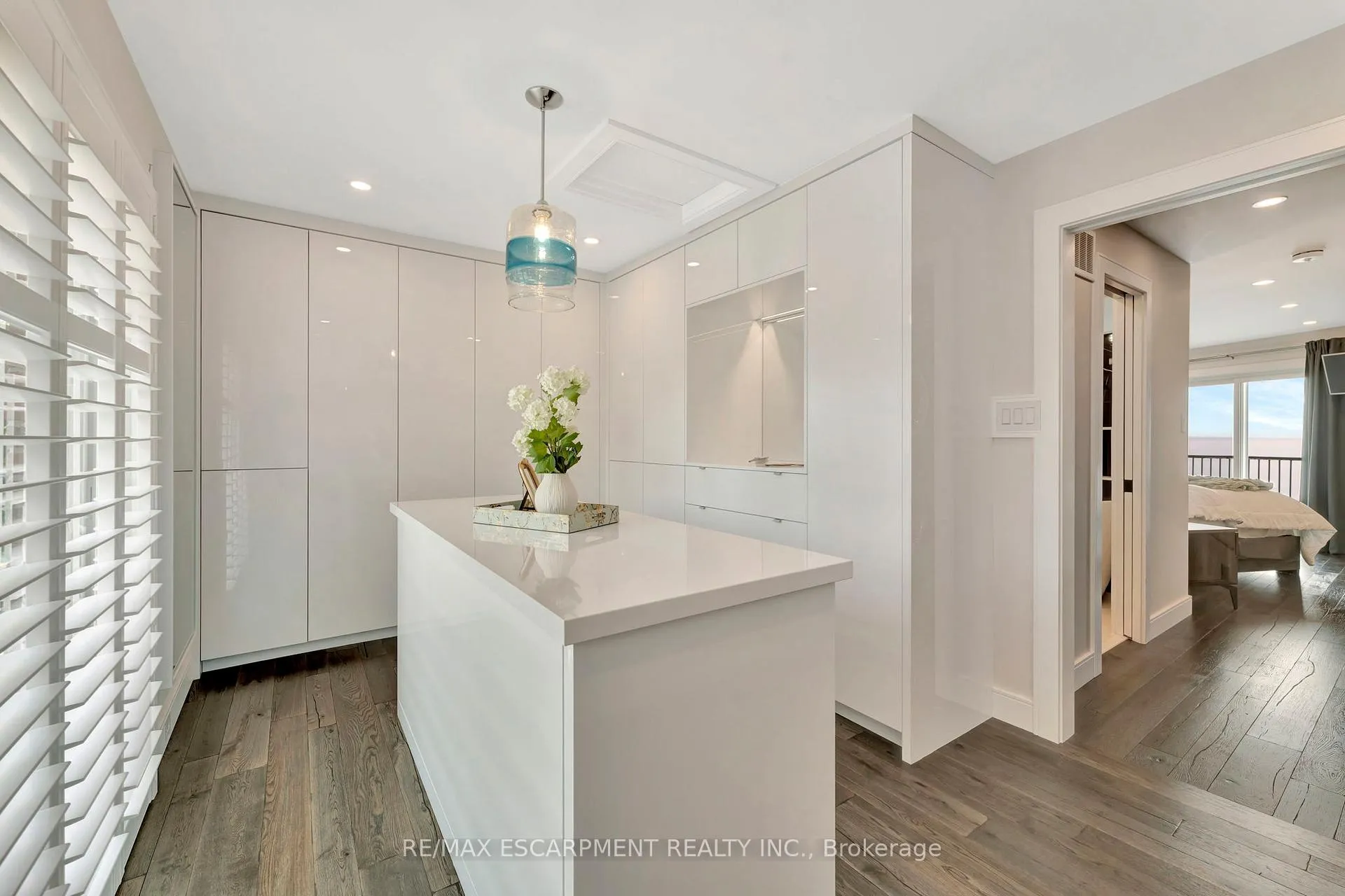 Photo 20 of Unit 3, 2136 Old Lakeshore Road, Burlington, Brant — HOMEH
