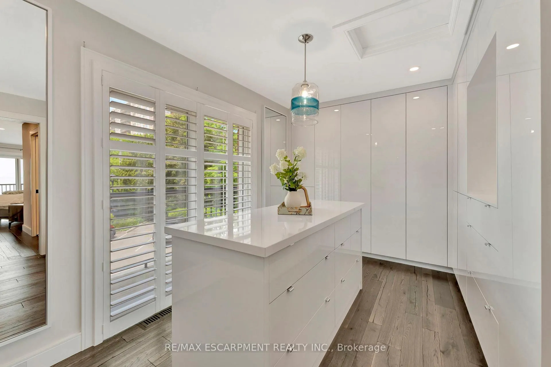 Photo 21 of Unit 3, 2136 Old Lakeshore Road, Burlington, Brant — HOMEH