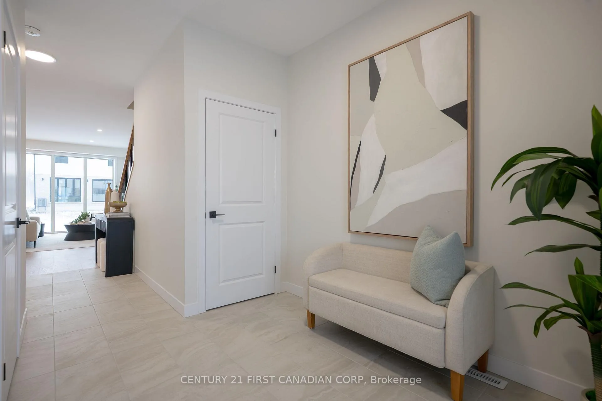 Photo 5 of 4273 Calhoun Way, London, South V — HOMEH