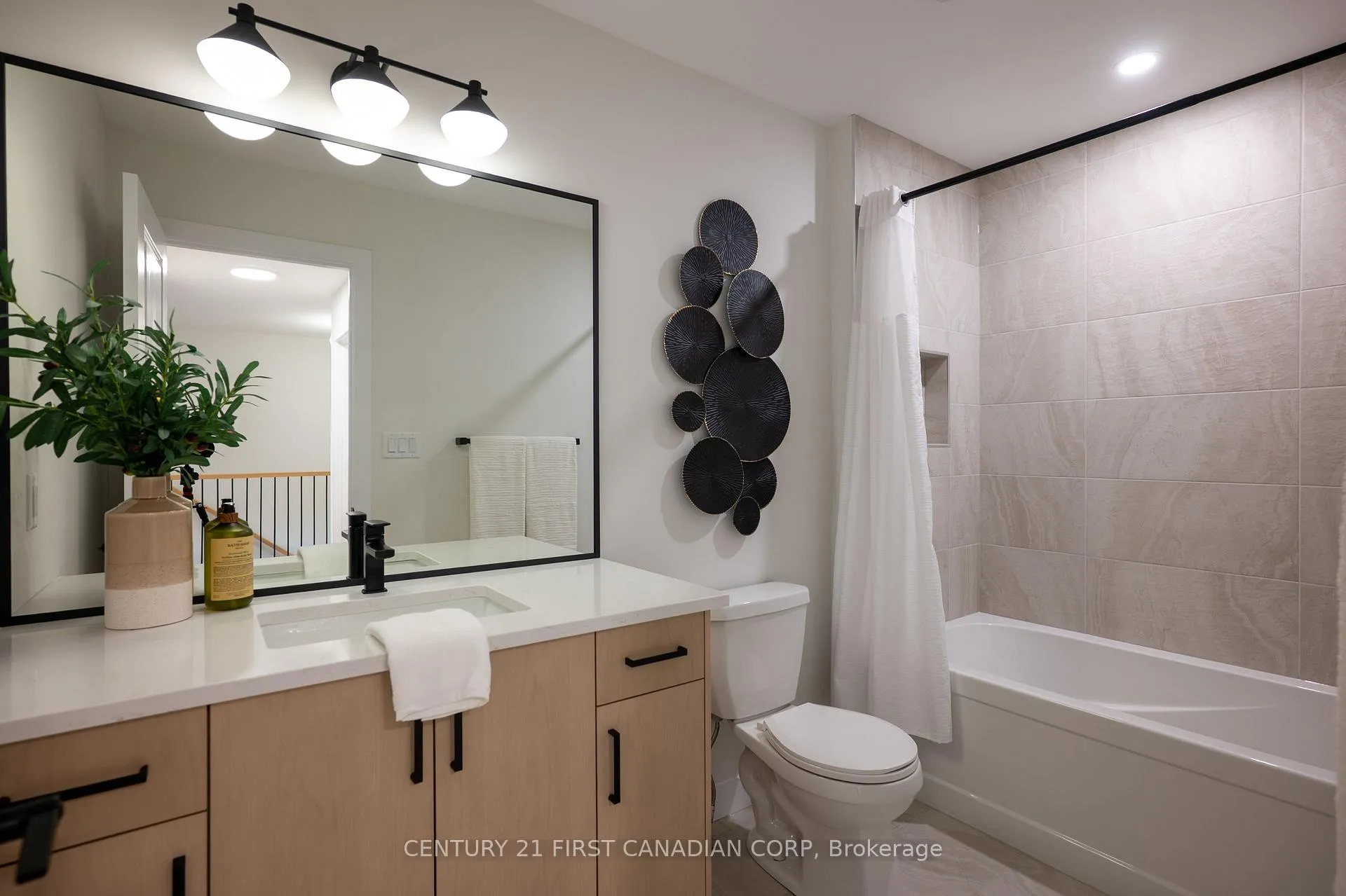 Photo 25 of 4273 Calhoun Way, London, South V — HOMEH