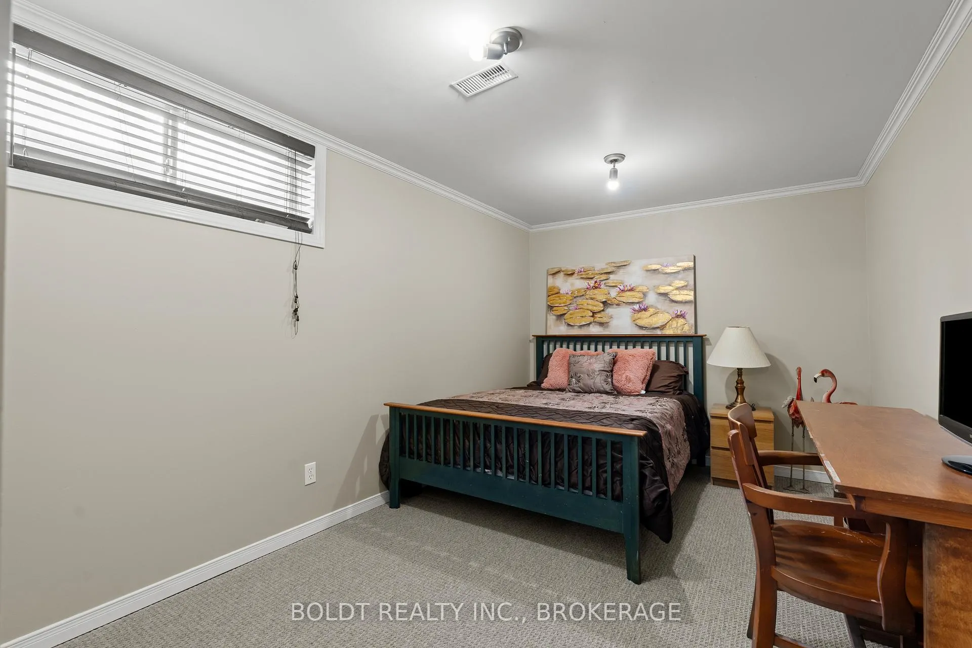 Photo 31 of 16 Stoney Brook Crescent, St. Catharines, Grapeview — HOMEH