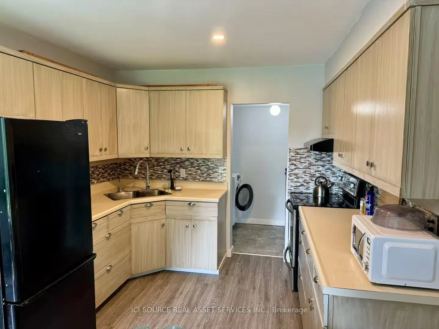 Photo 19 of Unit Basement, 27 Valley Trail, East Gwillimbury, Rural East Gwillimbury — HOMEH