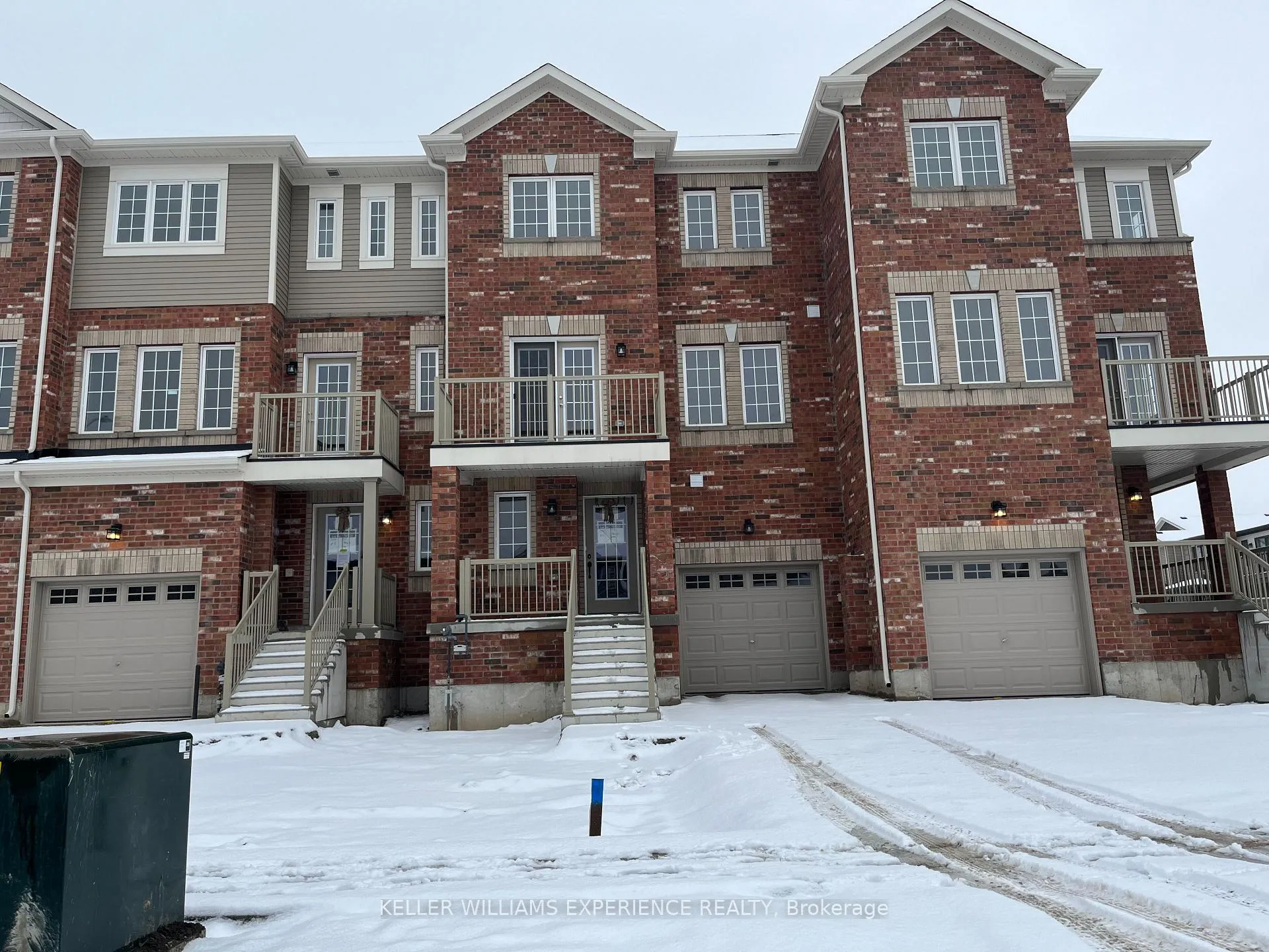 Photo 1 of 63 Harvest Crescent, Barrie, Rural Barrie Southeast — HOMEH