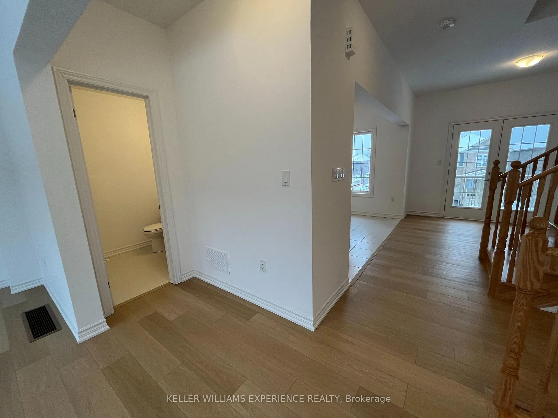 Photo 13 of 63 Harvest Crescent, Barrie, Rural Barrie Southeast — HOMEH