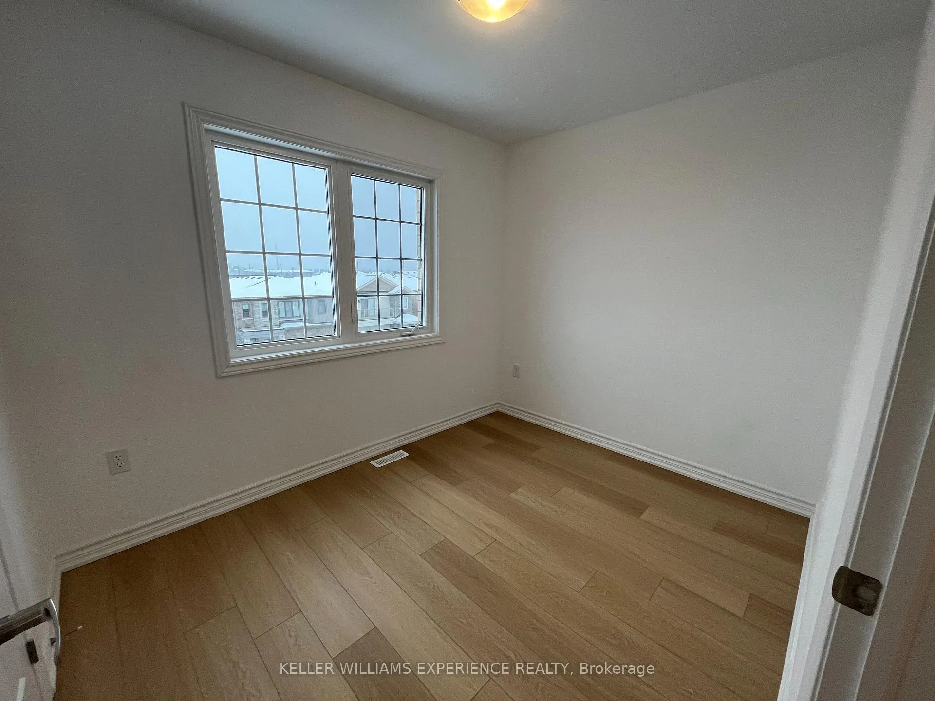 Photo 30 of 63 Harvest Crescent, Barrie, Rural Barrie Southeast — HOMEH