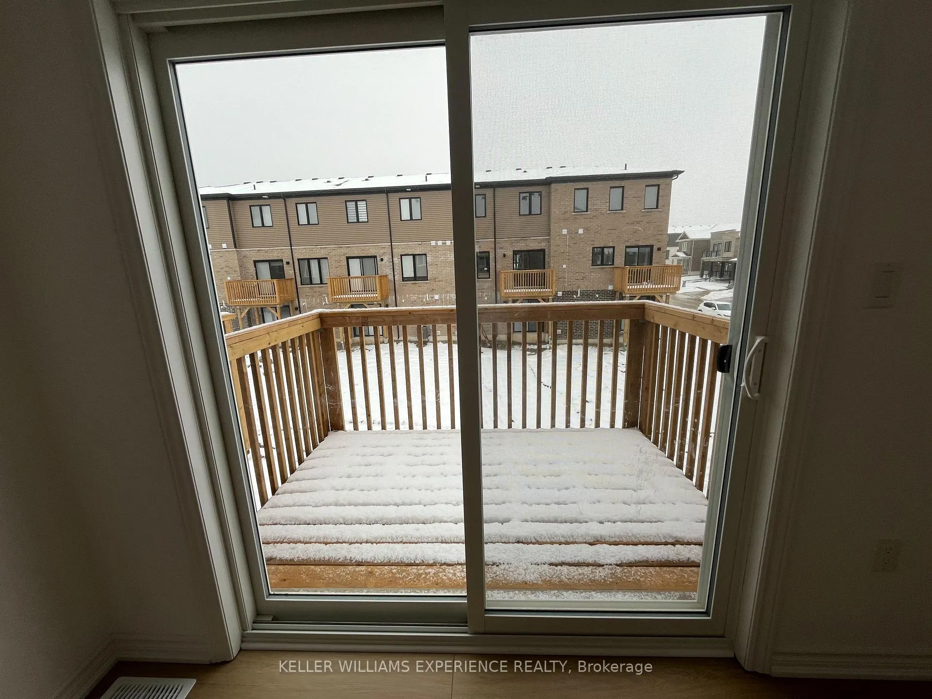 Photo 40 of 63 Harvest Crescent, Barrie, Rural Barrie Southeast — HOMEH
