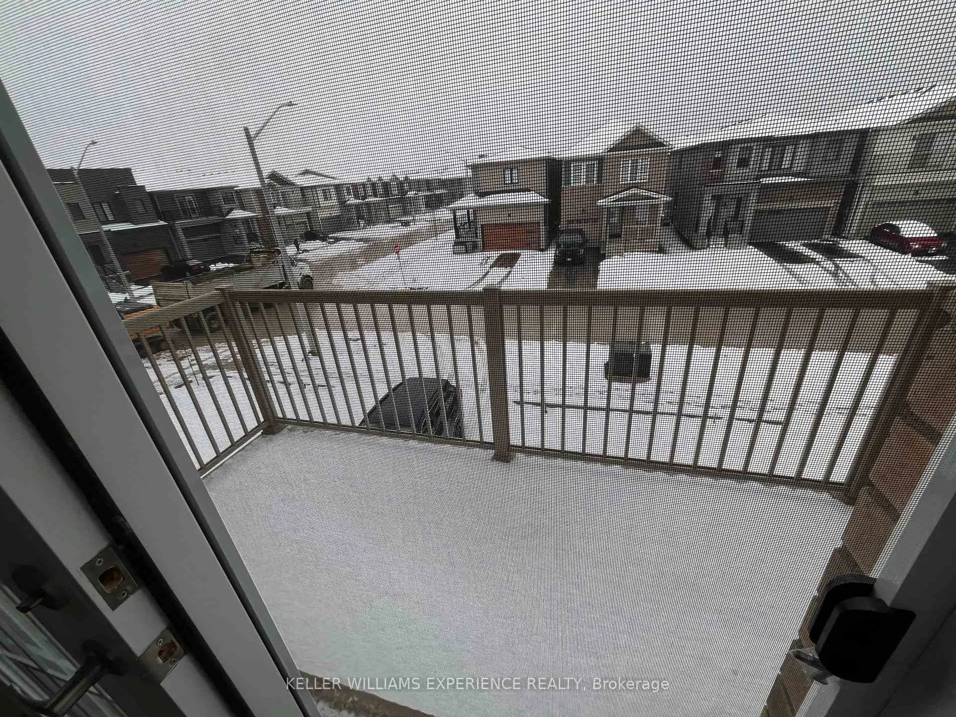 Photo 41 of 63 Harvest Crescent, Barrie, Rural Barrie Southeast — HOMEH
