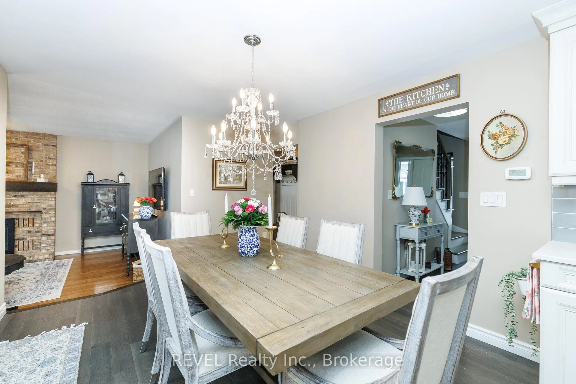 Photo 8 of 10 Bascary Crescent, St. Catharines, Rykert/Vansickle — HOMEH