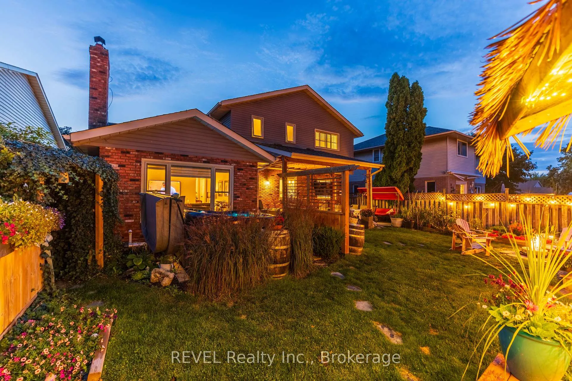 Photo 36 of 10 Bascary Crescent, St. Catharines, Rykert/Vansickle — HOMEH