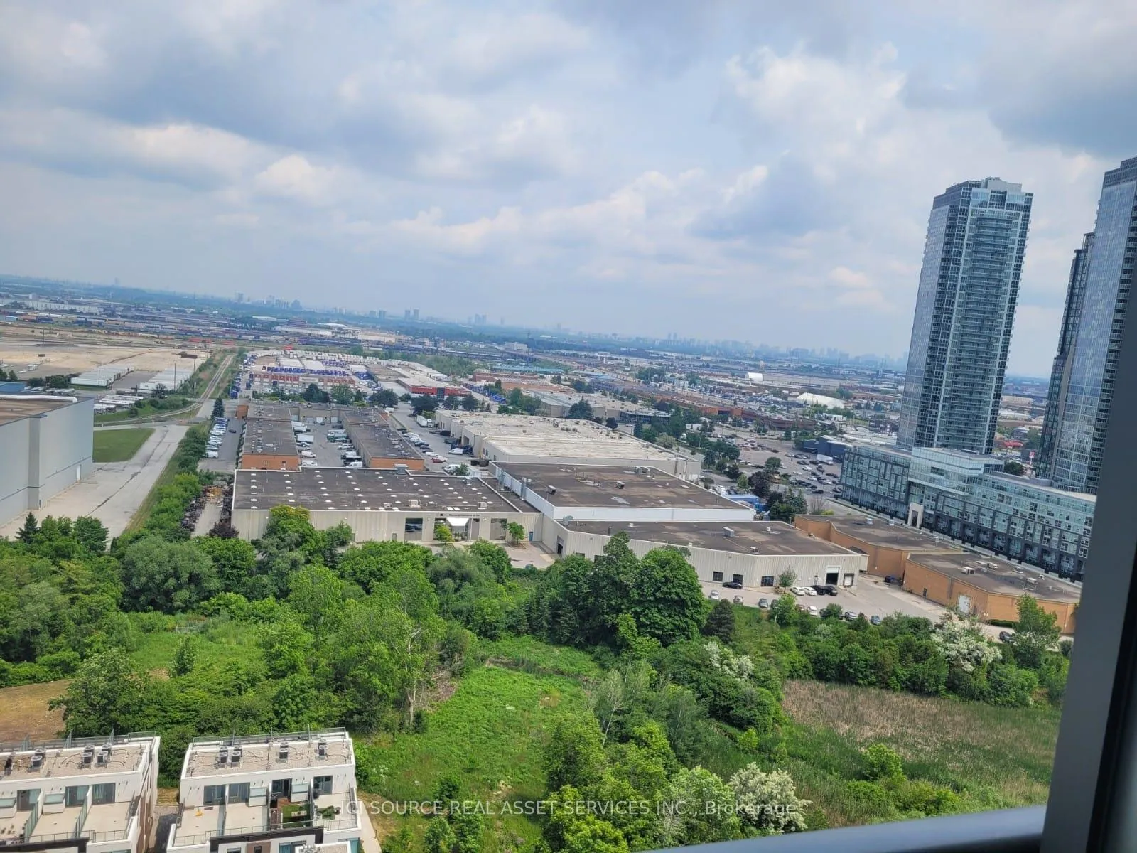 Photo 12 of Unit 2101, 7895 Jane Street, Vaughan, Concord — HOMEH