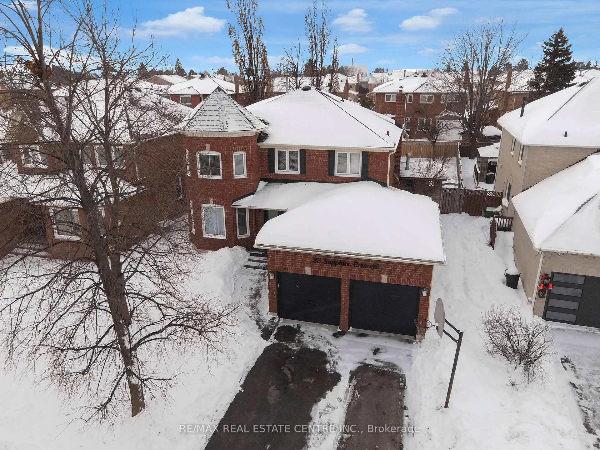 Photo 1 of 38 Sapphire Crescent, Brampton, Heart Lake West — HOMEH