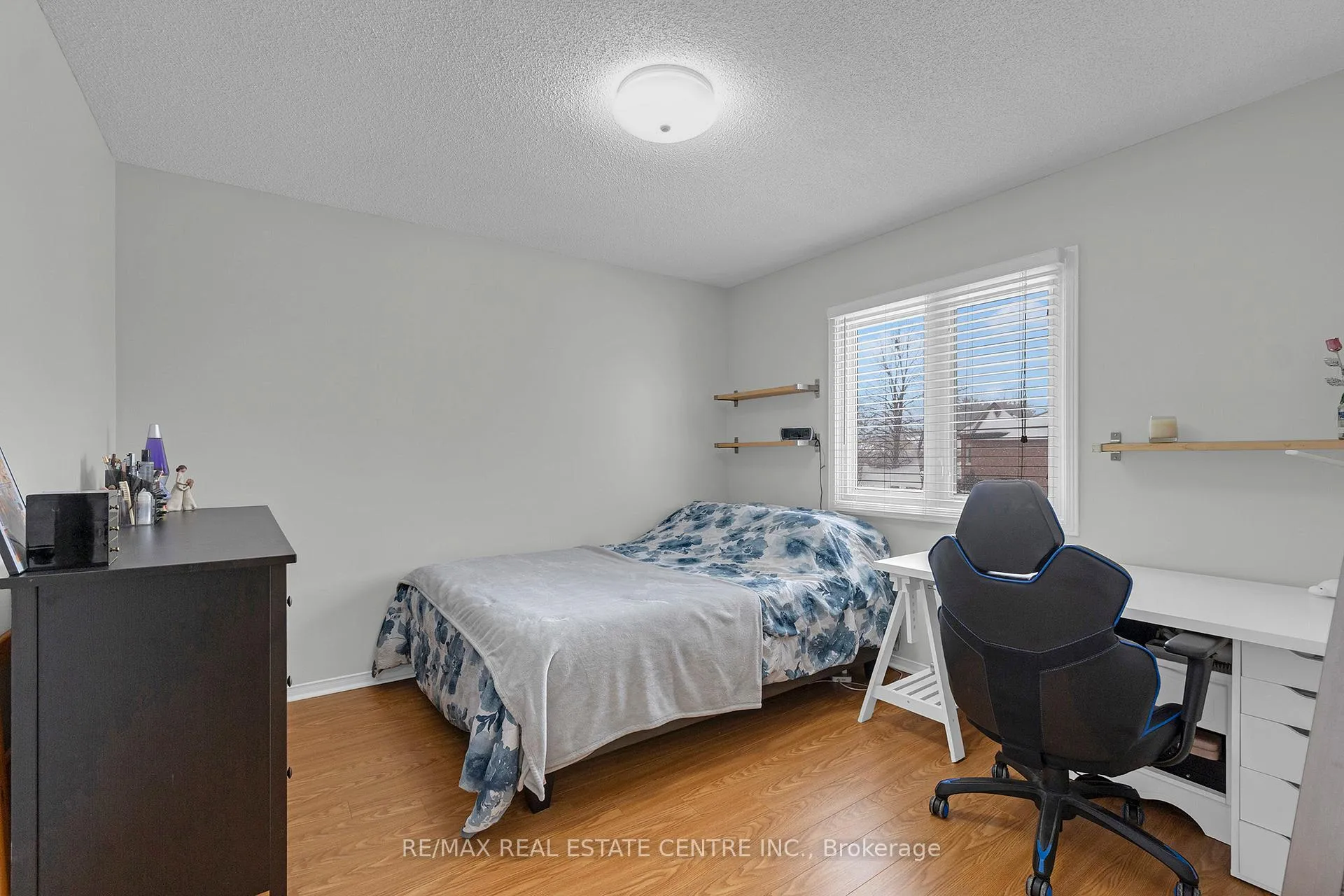 Photo 29 of 38 Sapphire Crescent, Brampton, Heart Lake West — HOMEH