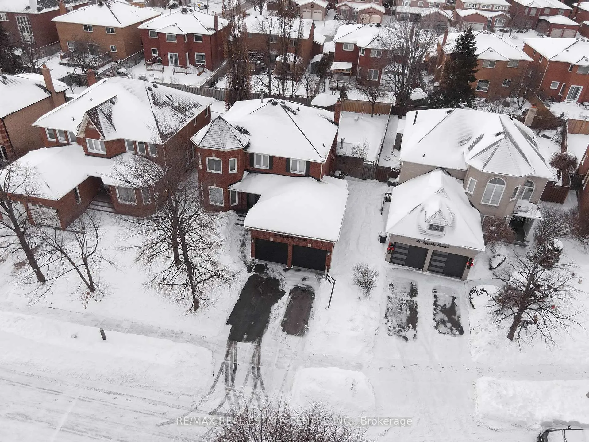 Photo 44 of 38 Sapphire Crescent, Brampton, Heart Lake West — HOMEH