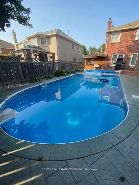 Photo 48 of 38 Sapphire Crescent, Brampton, Heart Lake West — HOMEH