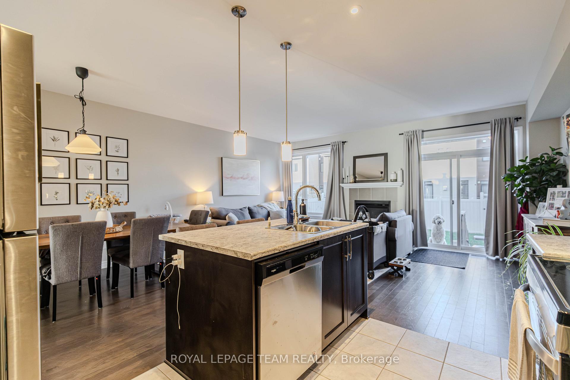 Photo 15 of 546 Triangle Street, Ottawa, Kanata - Emerald Meadows/Trailwest — HOMEH
