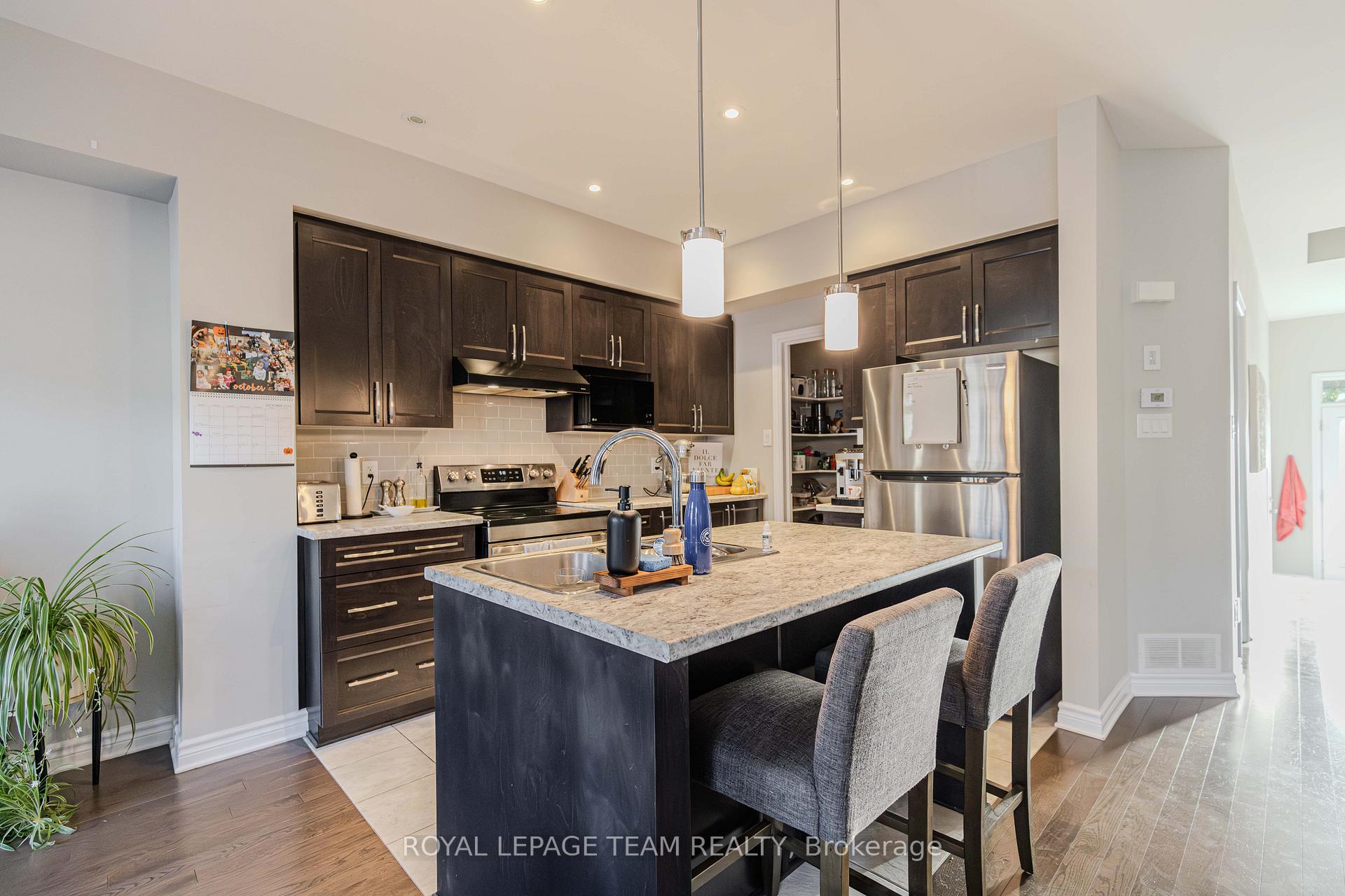 Photo 18 of 546 Triangle Street, Ottawa, Kanata - Emerald Meadows/Trailwest — HOMEH
