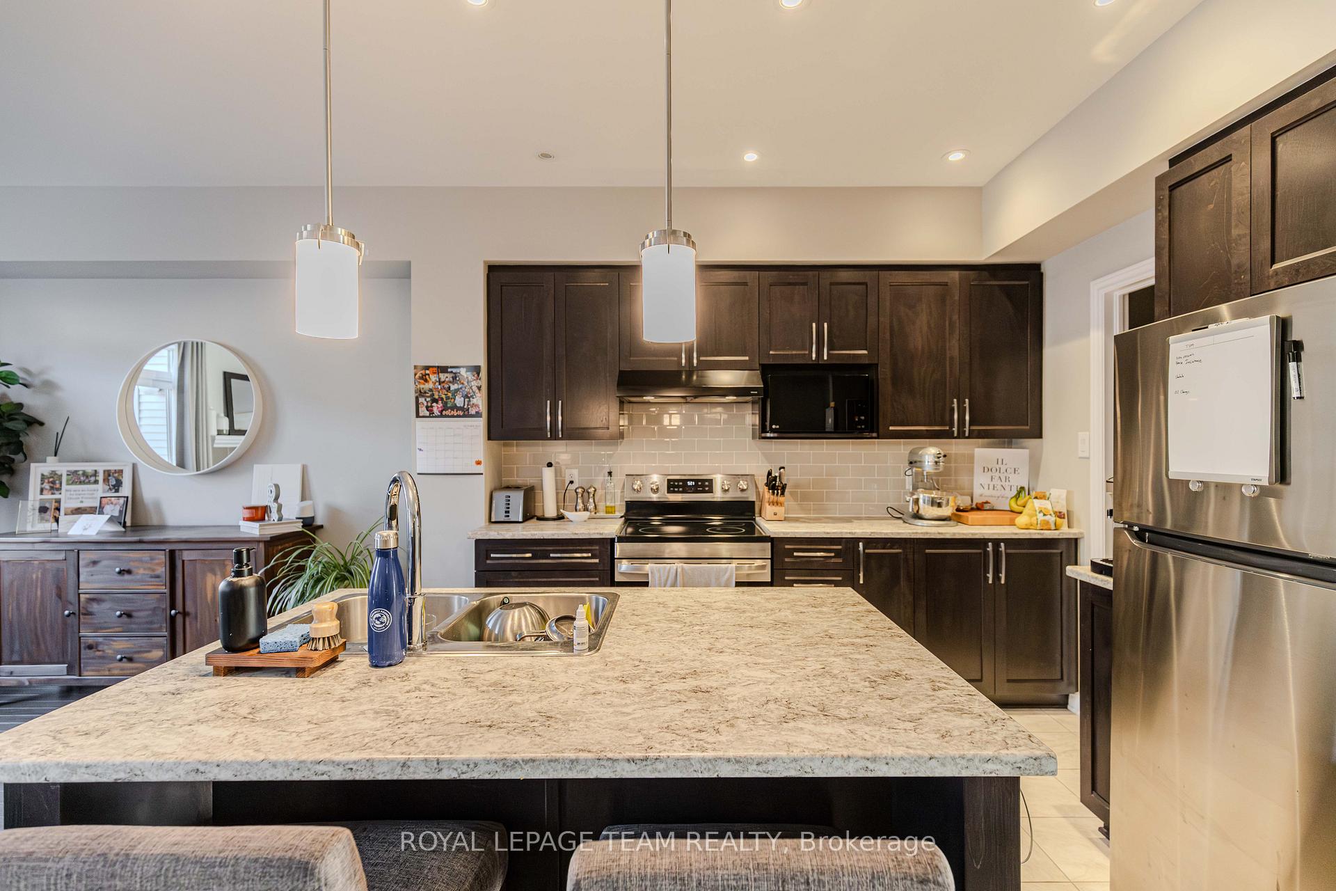 Photo 22 of 546 Triangle Street, Ottawa, Kanata - Emerald Meadows/Trailwest — HOMEH