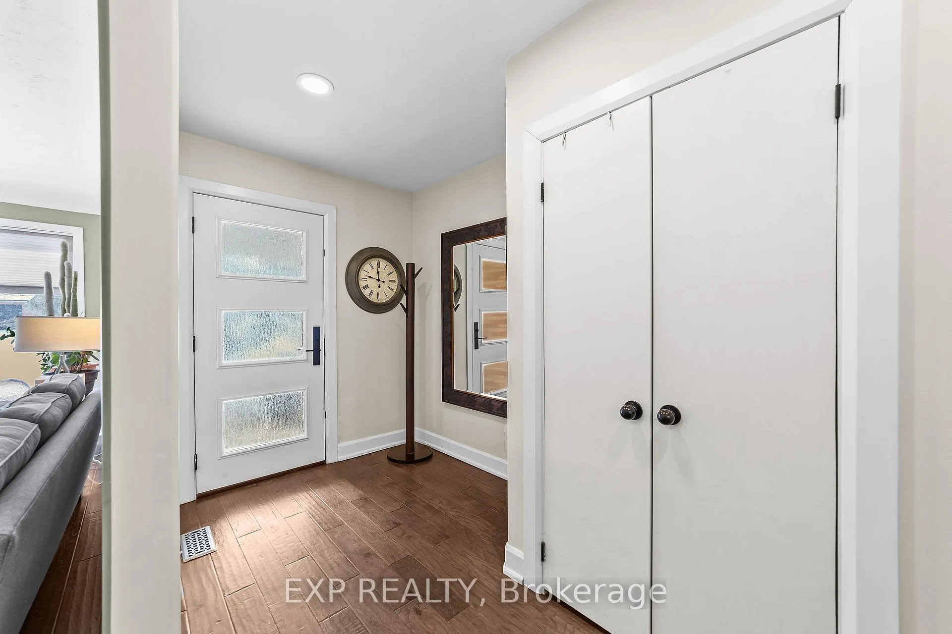 Photo 3 of 1301 Wayne Road, London, South K — HOMEH