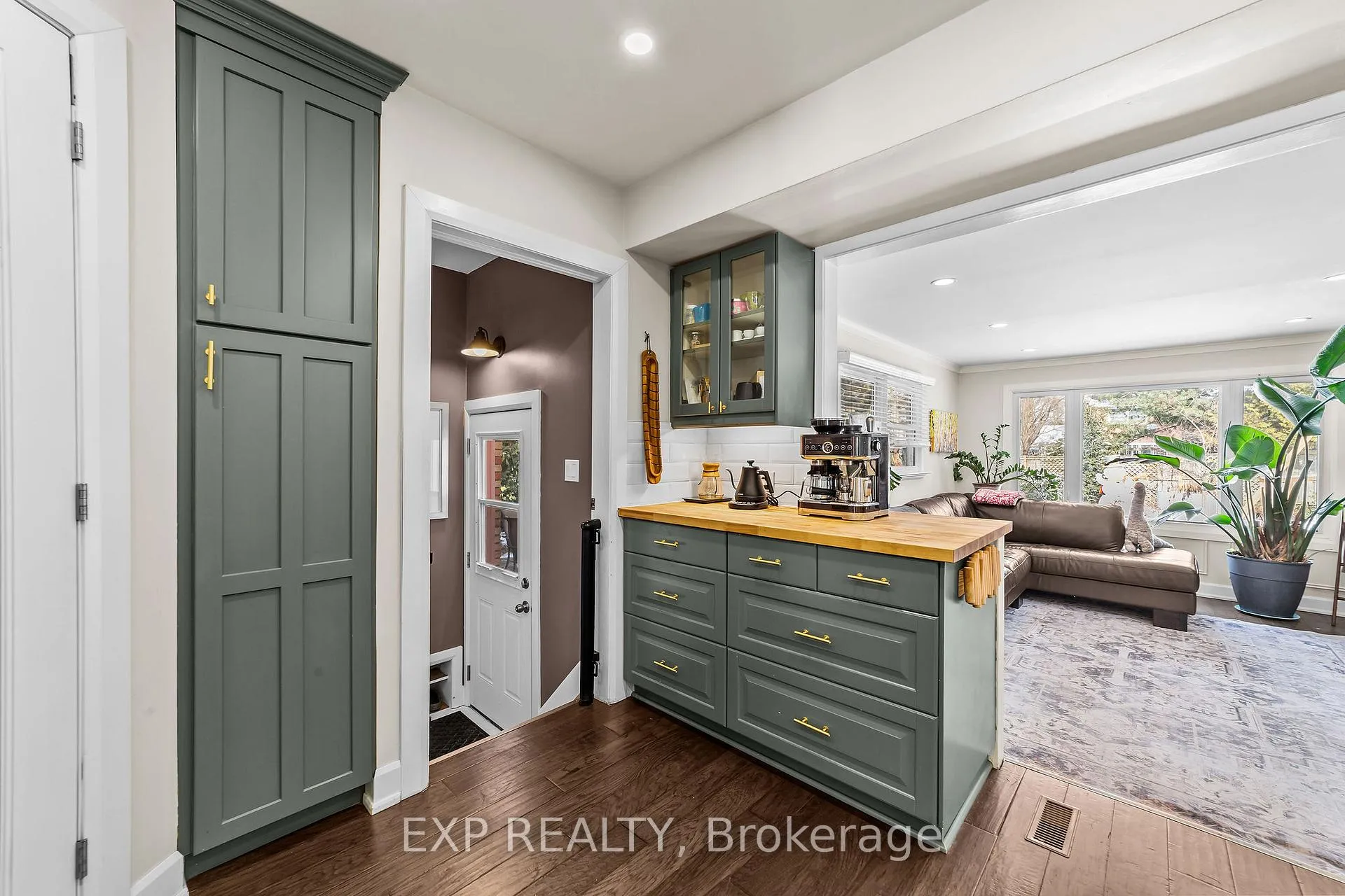 Photo 10 of 1301 Wayne Road, London, South K — HOMEH
