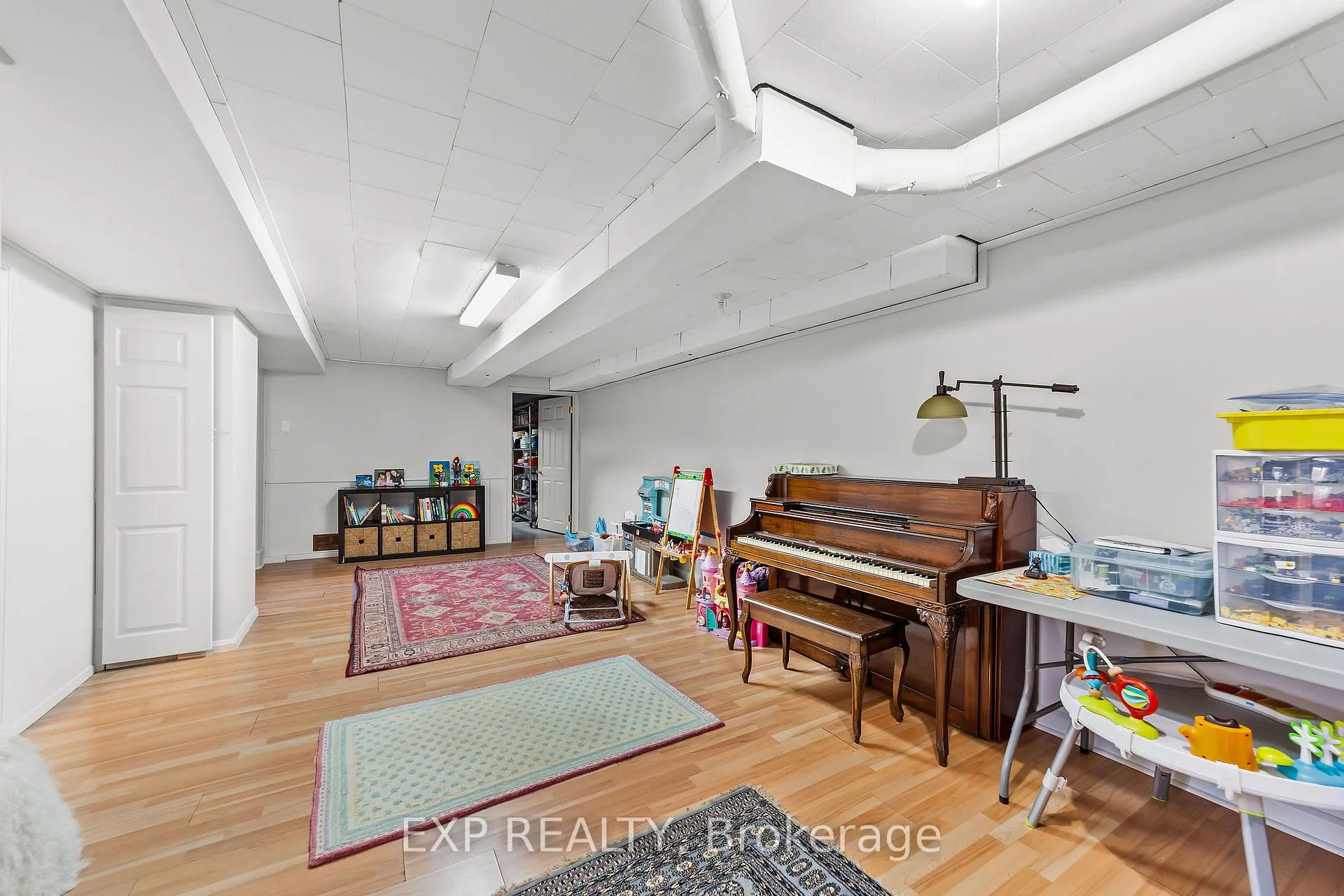 Photo 23 of 1301 Wayne Road, London, South K — HOMEH