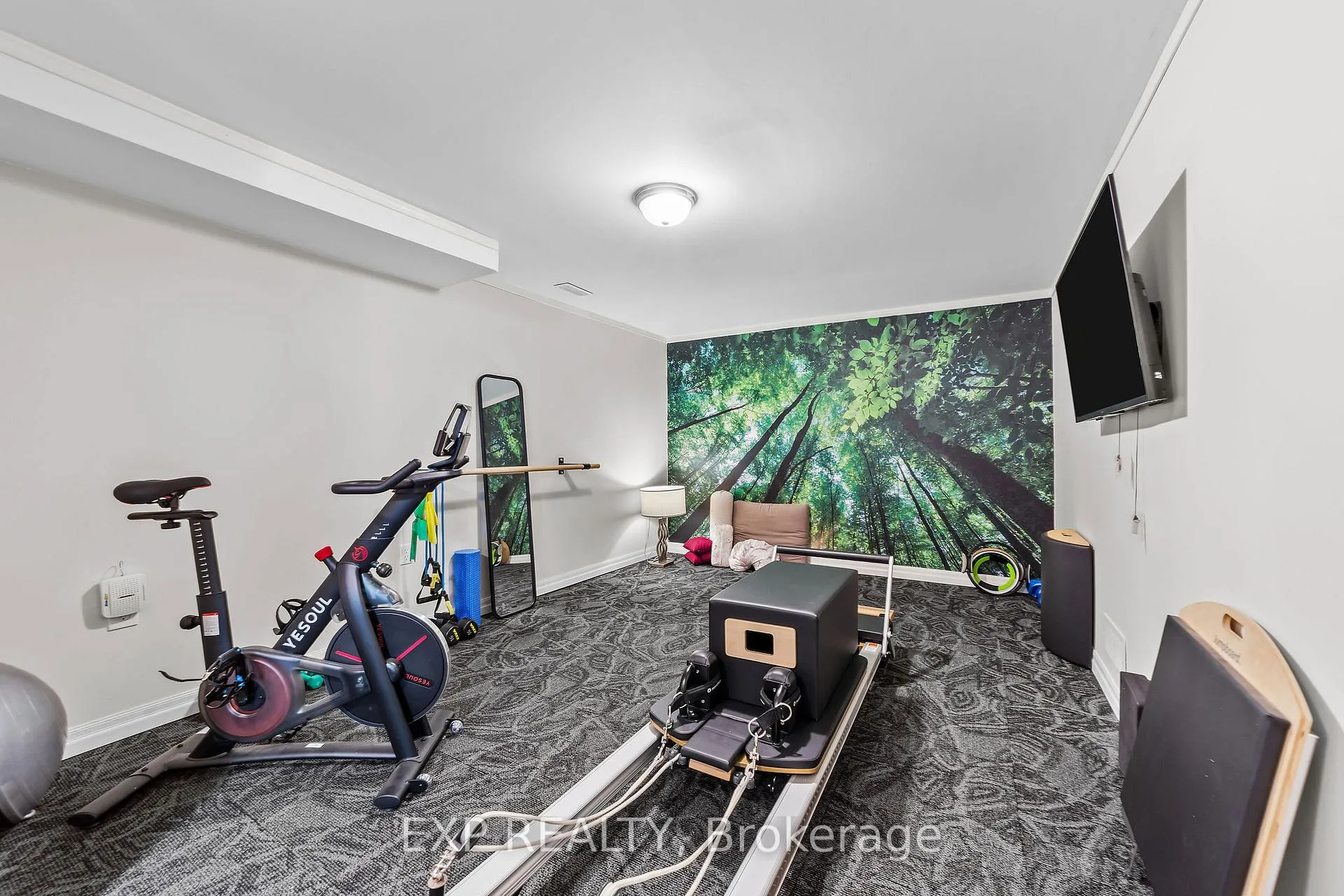 Photo 24 of 1301 Wayne Road, London, South K — HOMEH