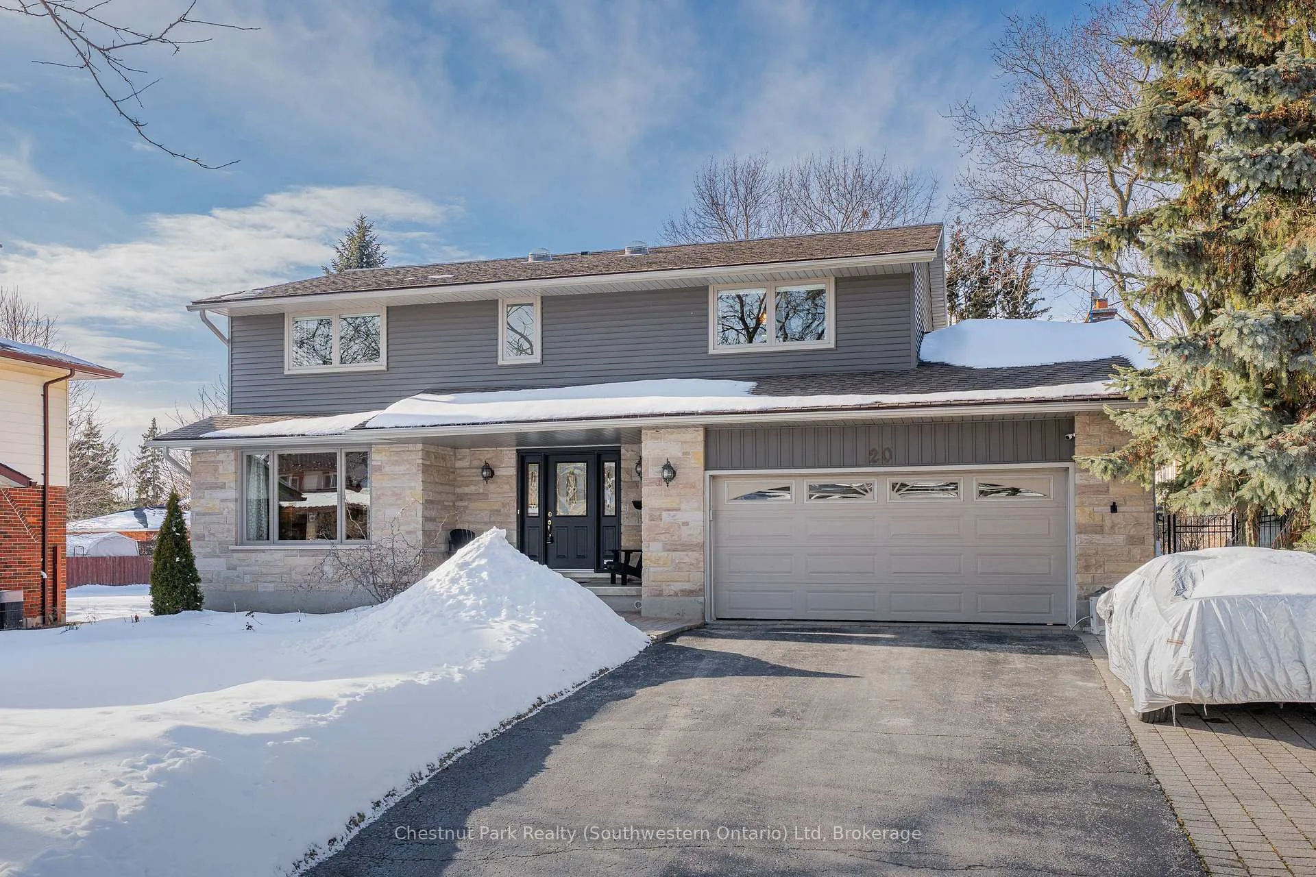Photo 6 of 20 Latenda Place, Guelph, Kortright East — HOMEH
