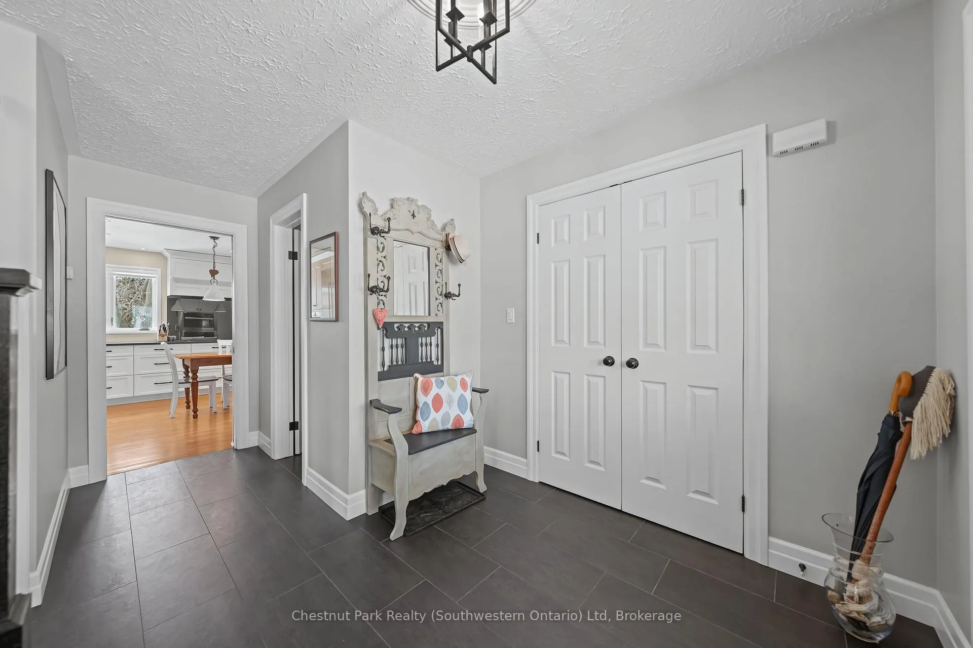 Photo 8 of 20 Latenda Place, Guelph, Kortright East — HOMEH