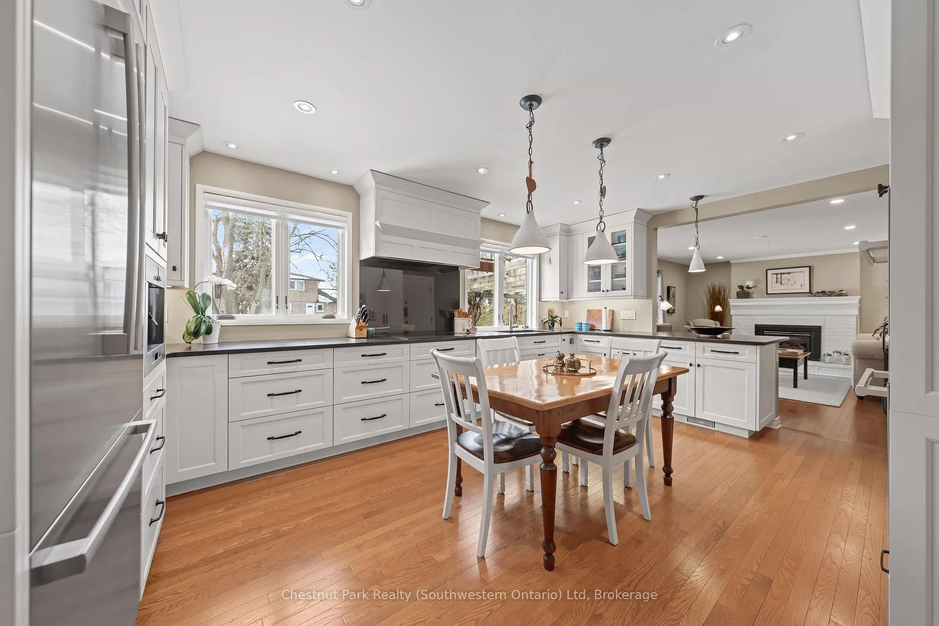 Photo 14 of 20 Latenda Place, Guelph, Kortright East — HOMEH