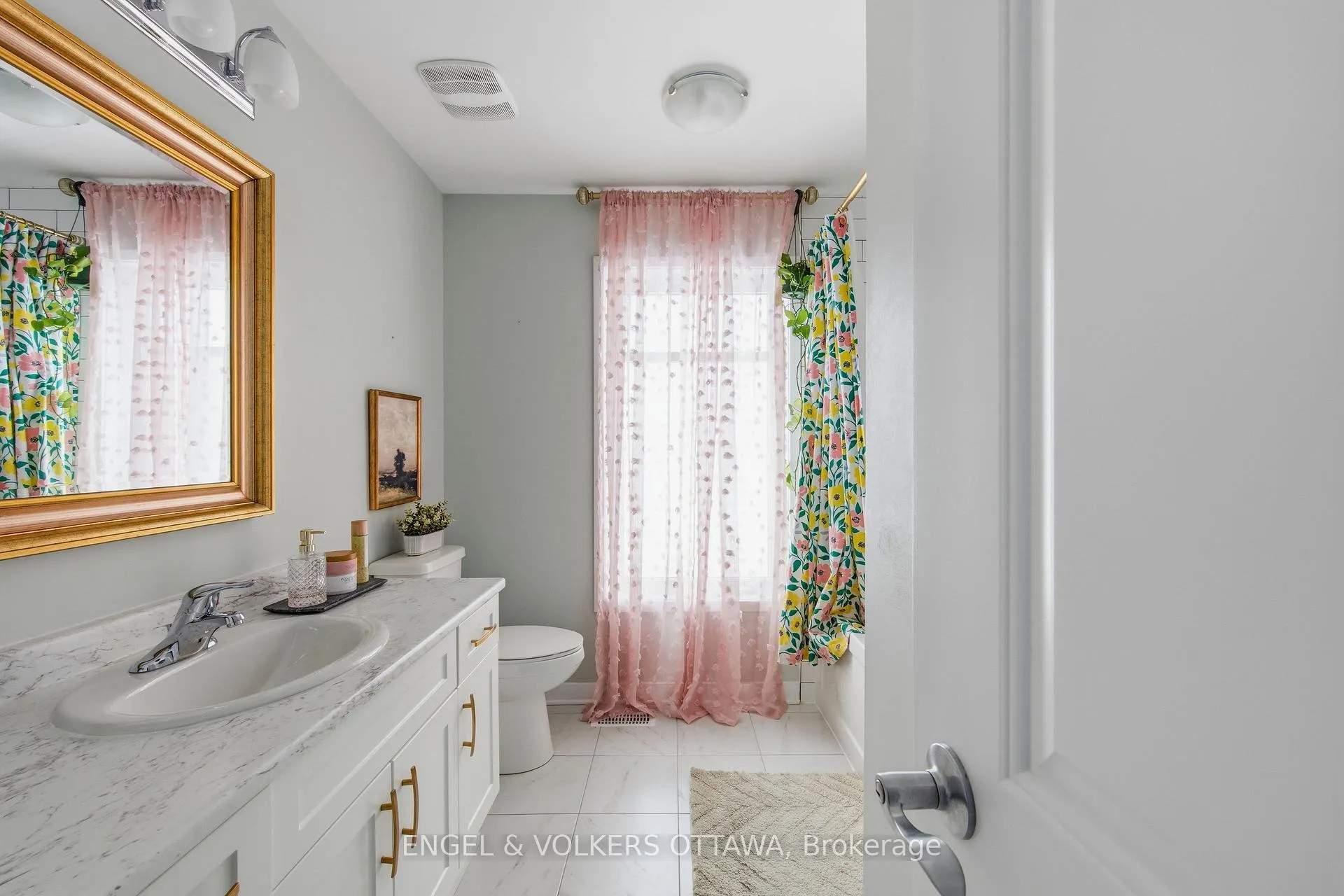 Photo 27 of 138 Visor Private, Ottawa, Kanata - Emerald Meadows/Trailwest — HOMEH