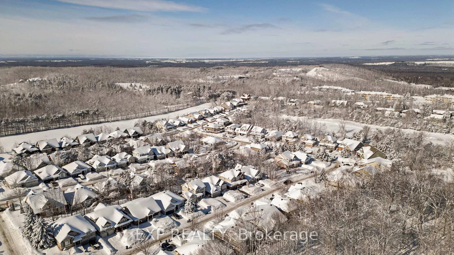 Photo 32 of 31 Tanglewood Crescent, Oro-Medonte, Horseshoe Valley — HOMEH