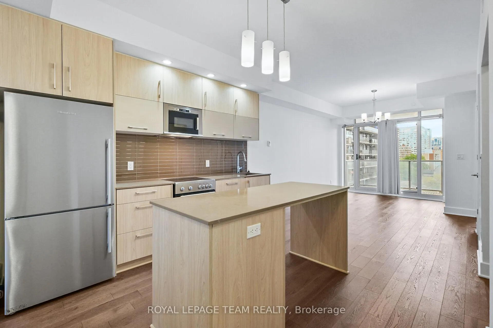 Photo 9 of Unit 909, 255 Bay Street E, Ottawa, Ottawa Centre — HOMEH