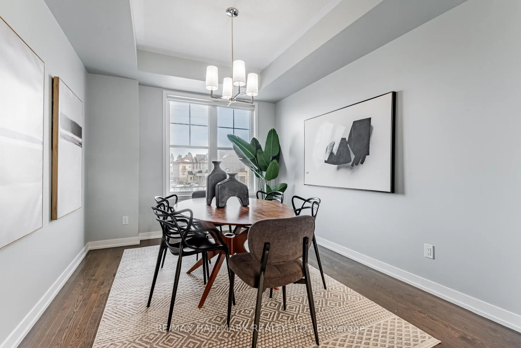 Photo 4 of 10610 Bathurst Street, Vaughan, Patterson — HOMEH