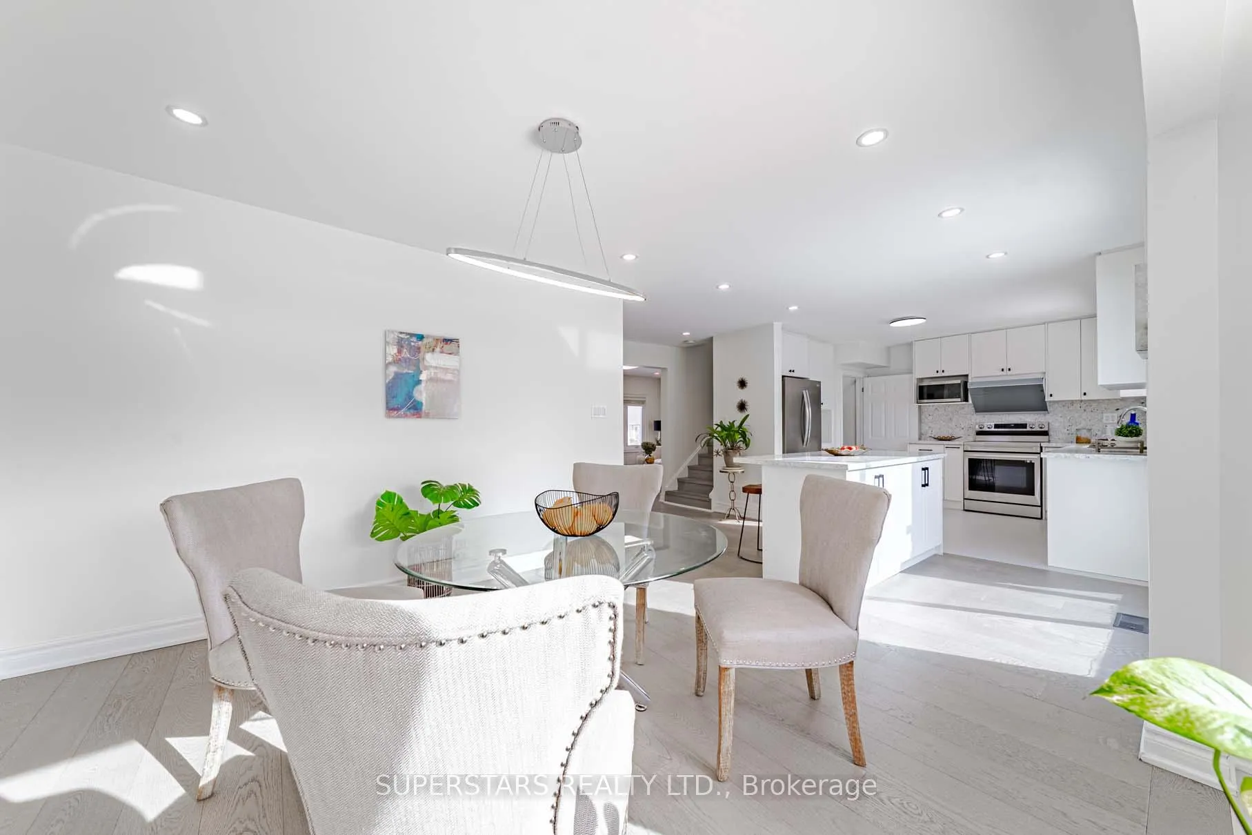 Photo 8 of 117 Orchard View Boulevard, Oshawa, Centennial — HOMEH