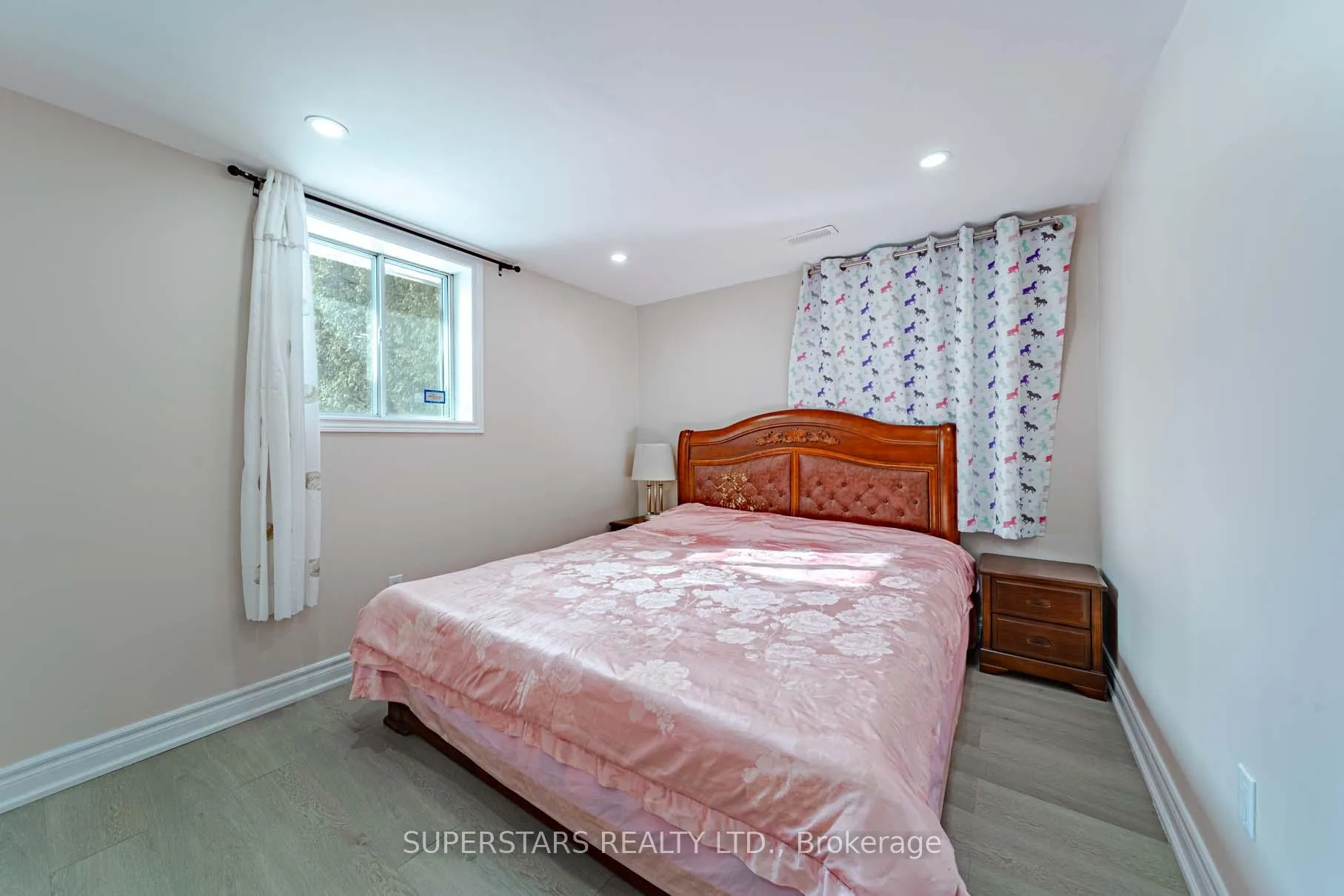 Photo 31 of 117 Orchard View Boulevard, Oshawa, Centennial — HOMEH